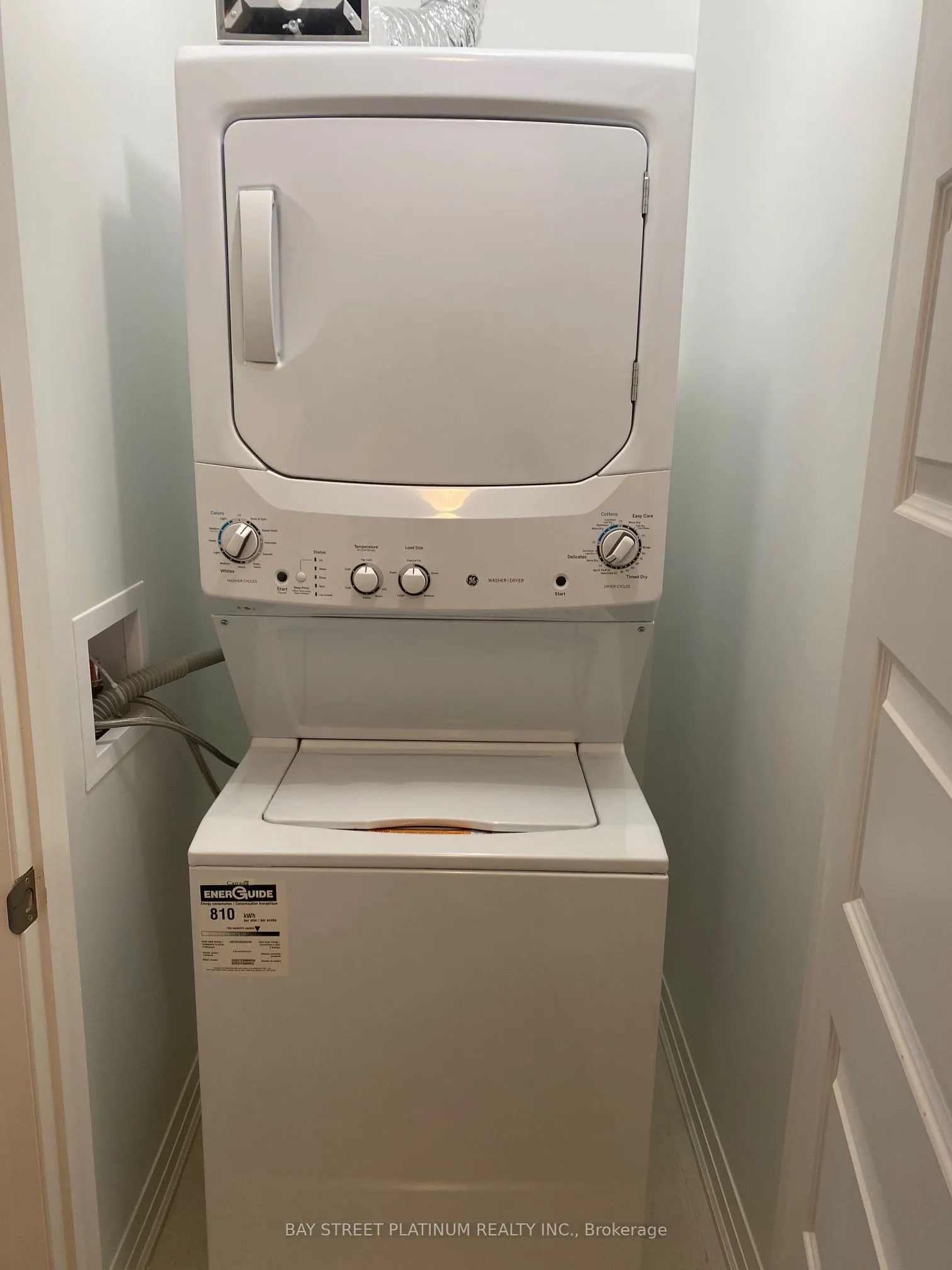 102 Grovewood Common, #221