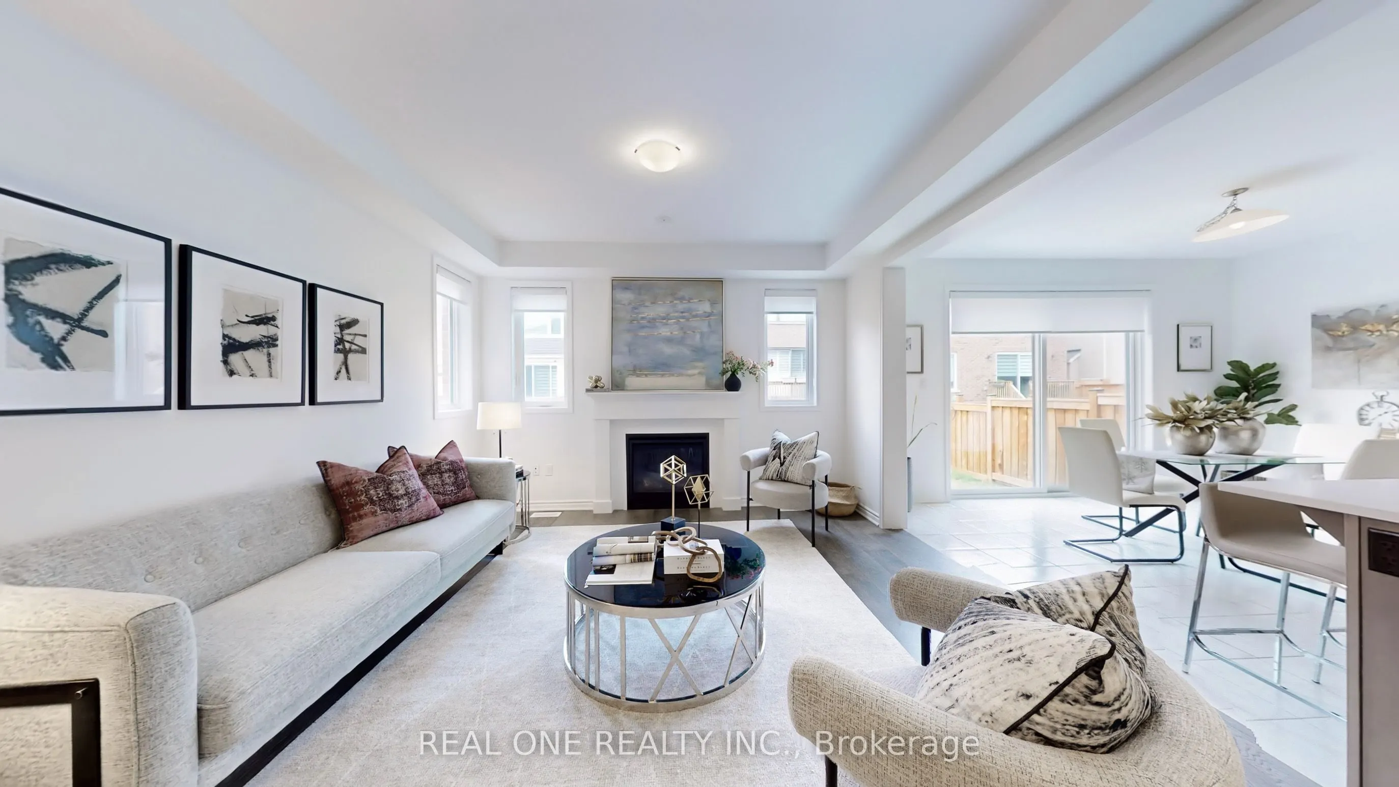 561 KENNEDY Circle W