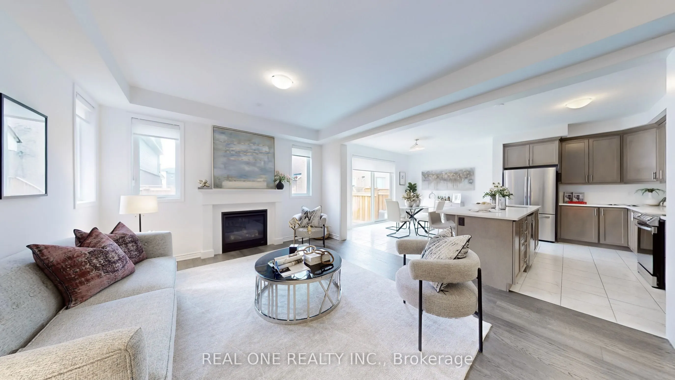 561 KENNEDY Circle W