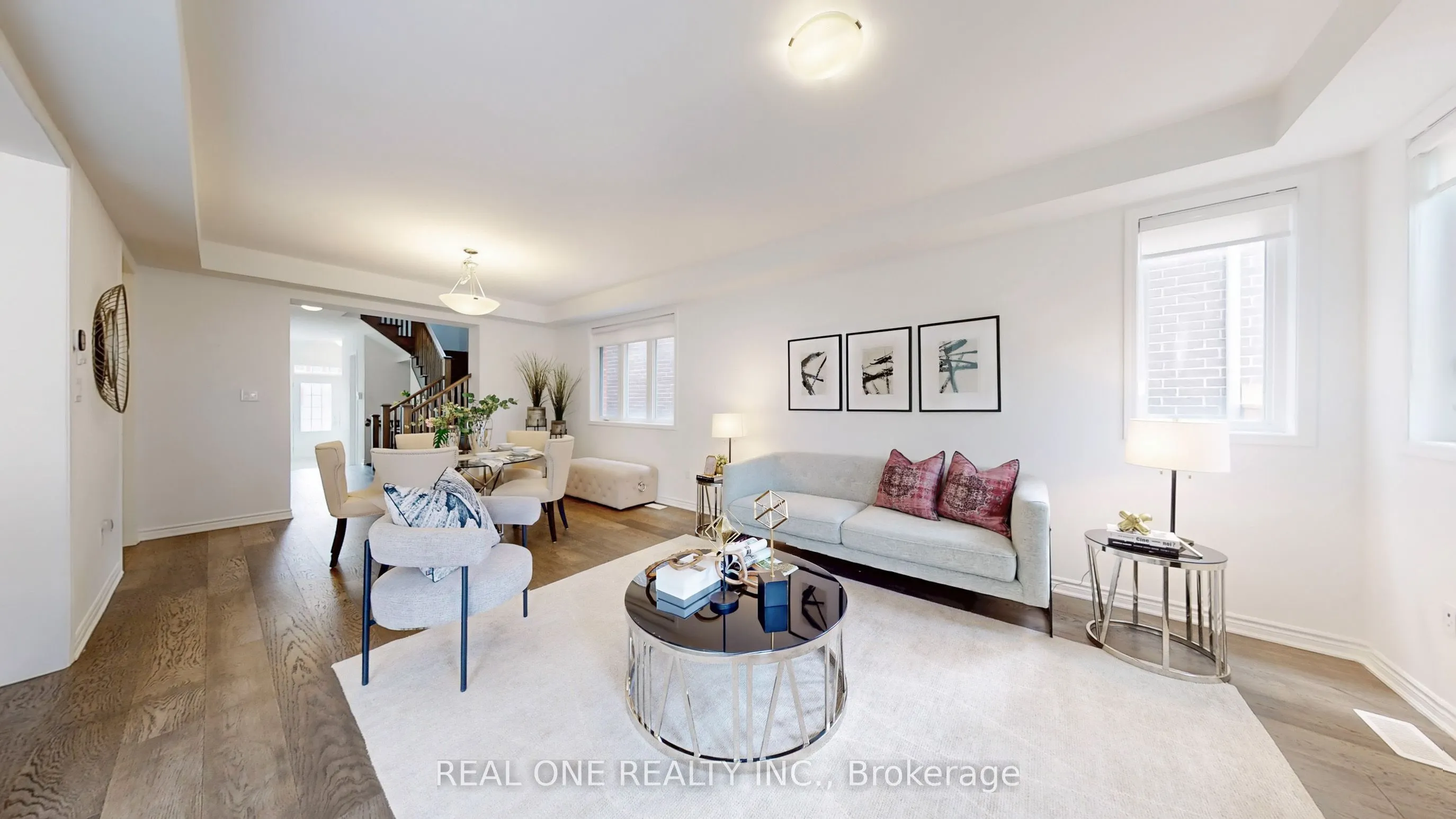 561 KENNEDY Circle W