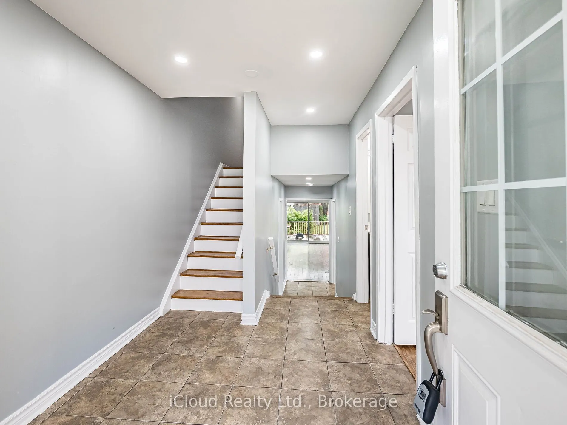 7458 Catalpa Road