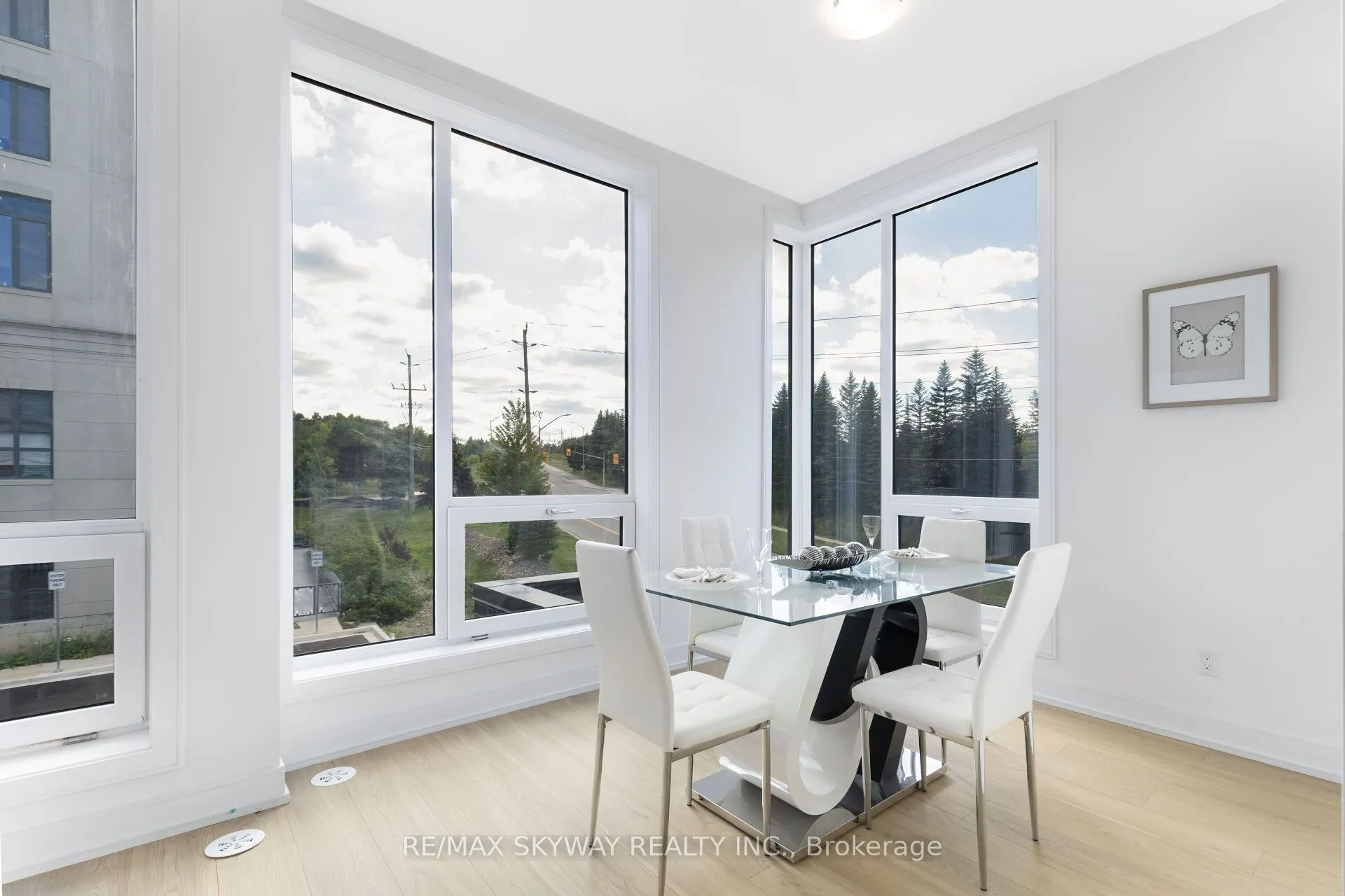 7 Taylor Court