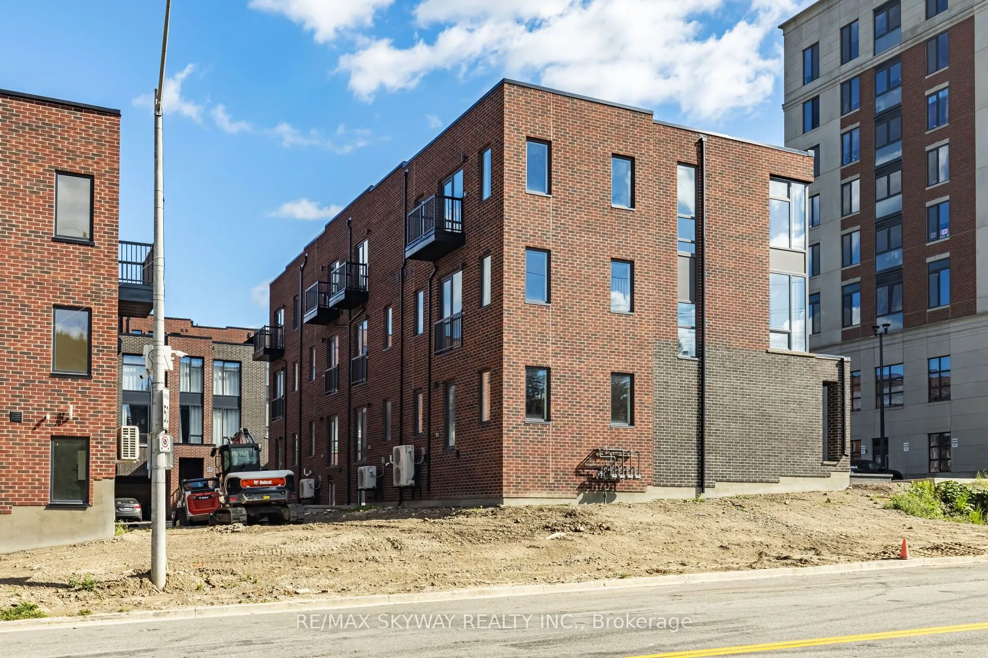 7 Taylor Court