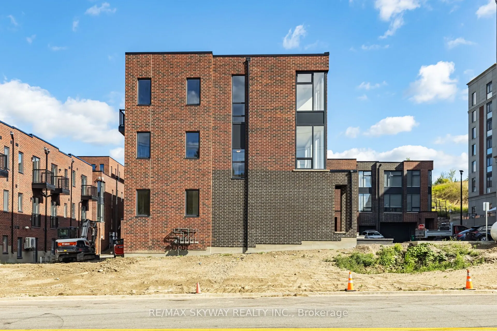 7 Taylor Court