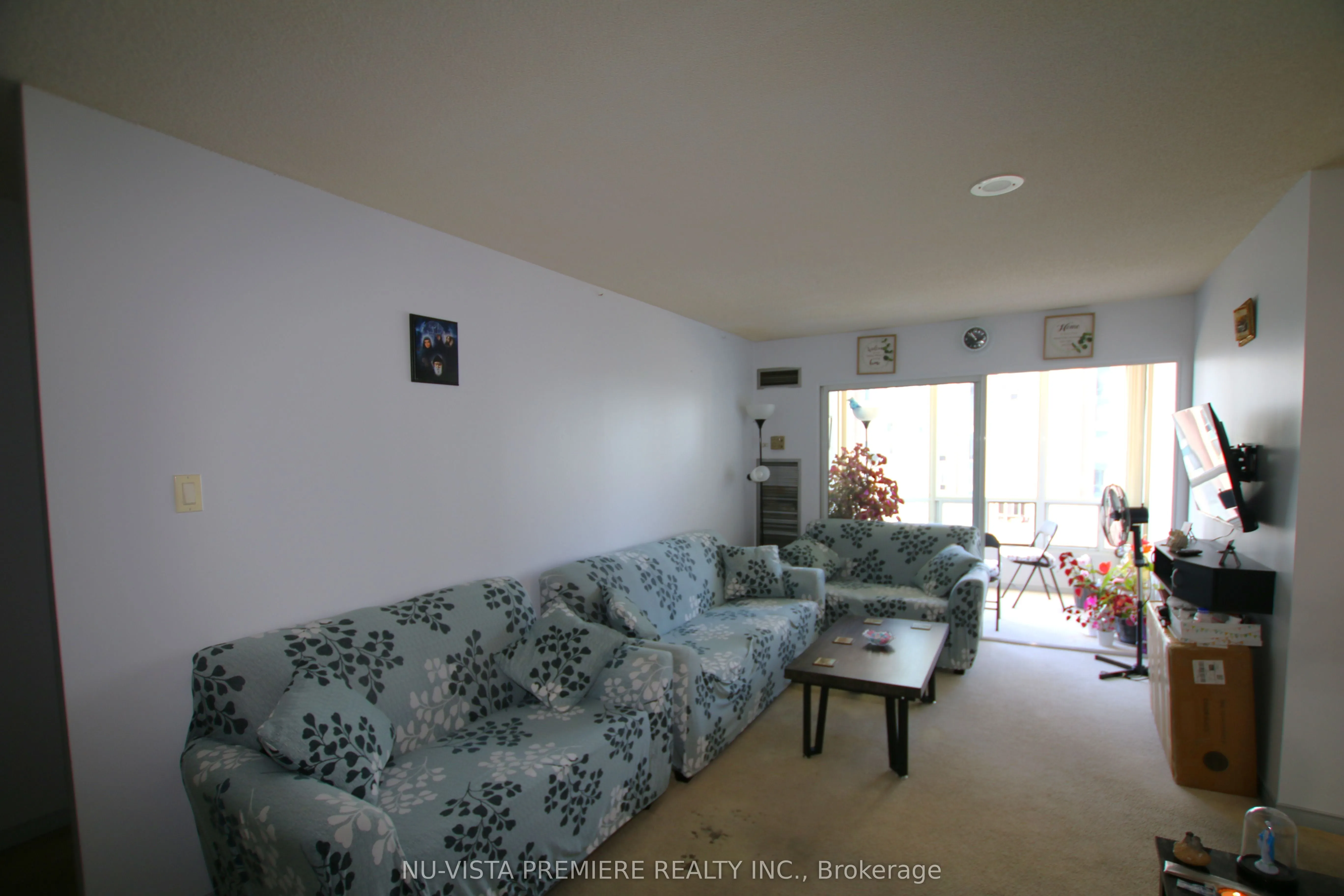115 Hillcrest Avenue, #1406