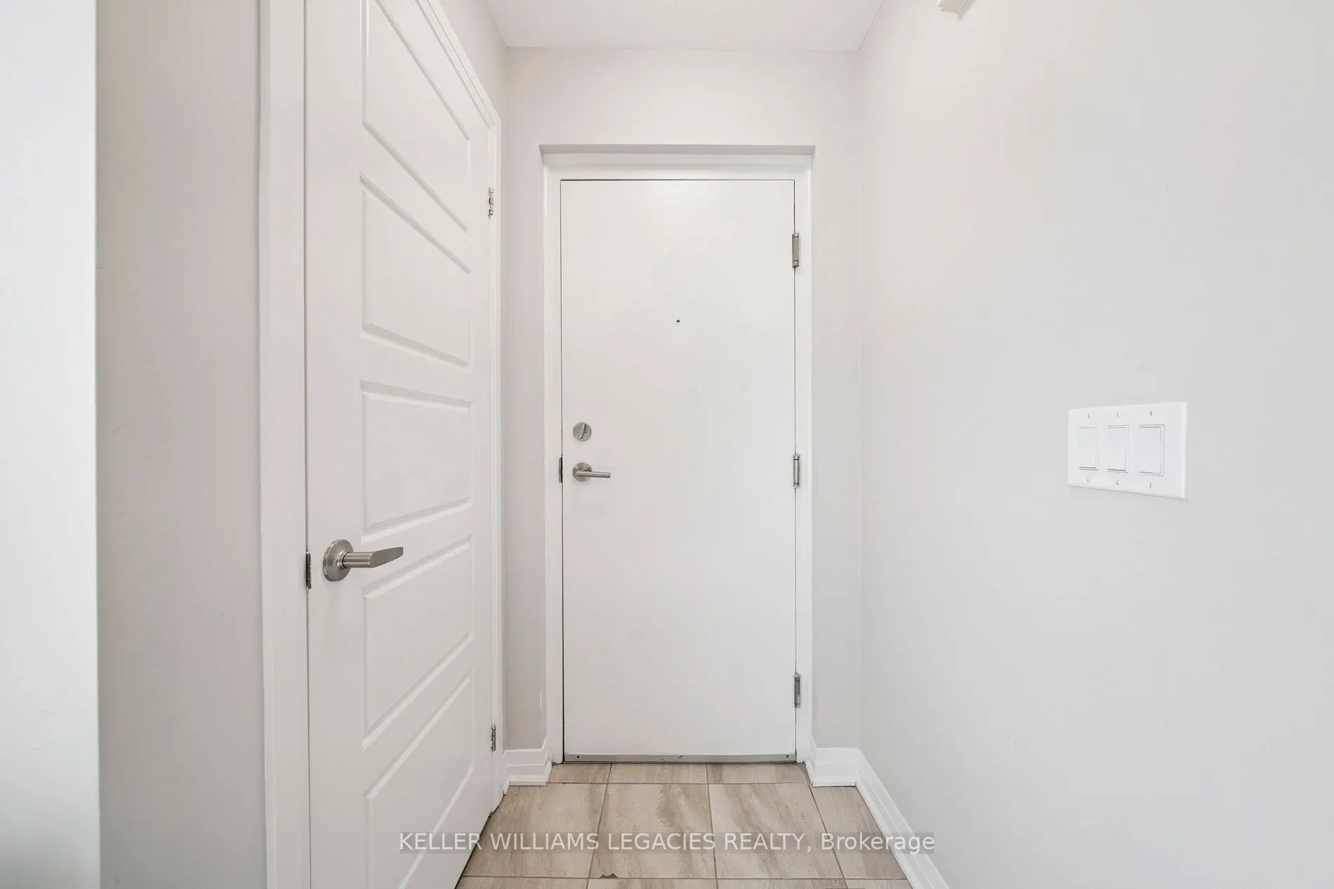 189 William Duncan Road, #6
