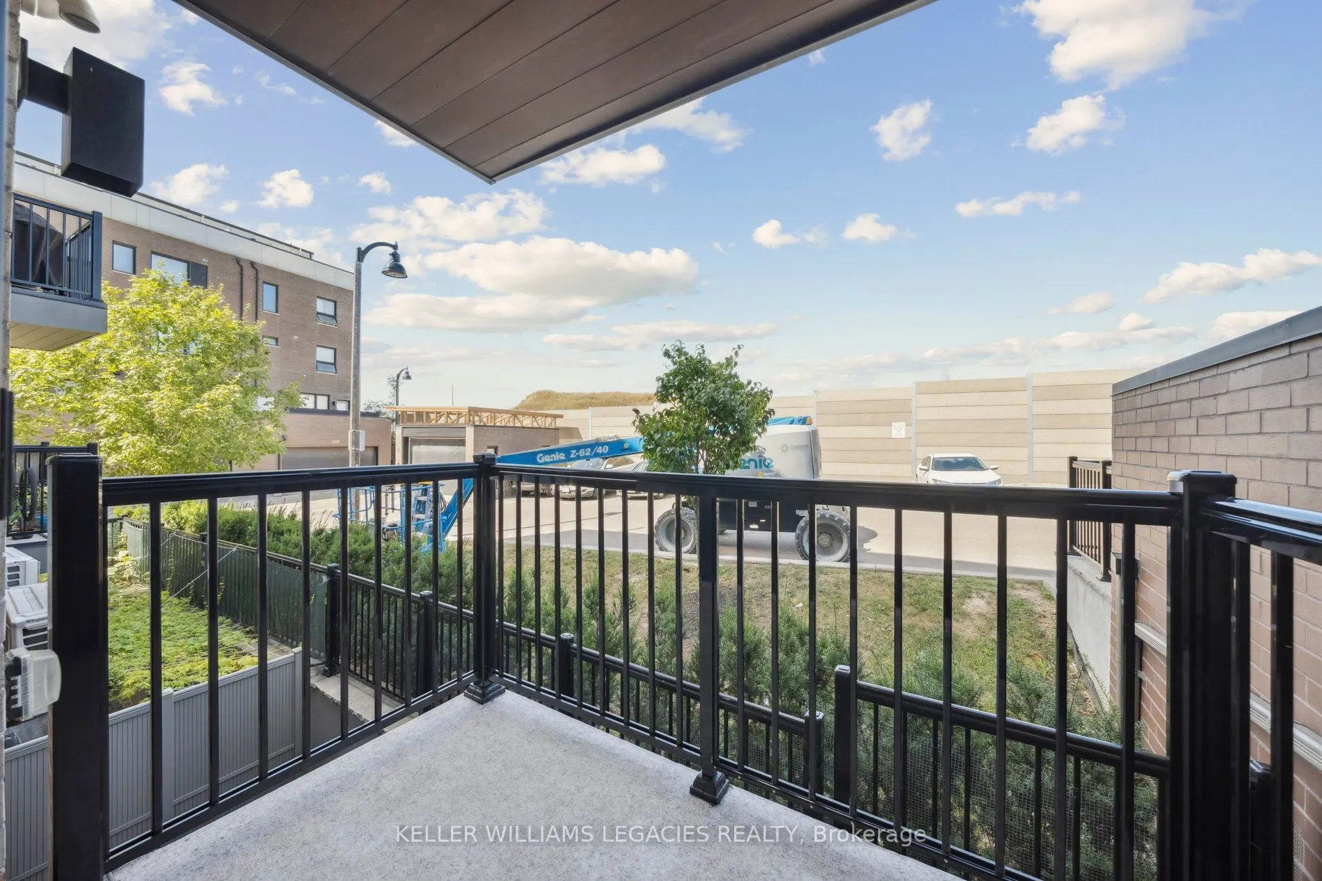 189 William Duncan Road, #6