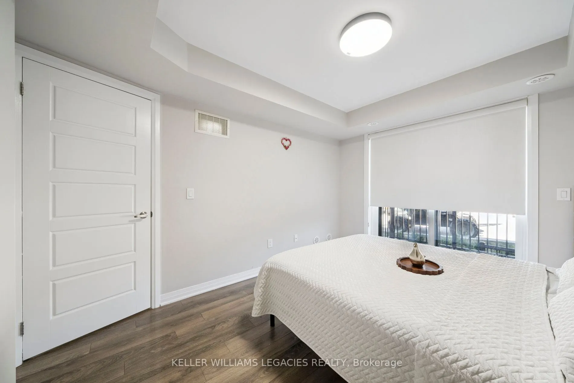 189 William Duncan Road, #6