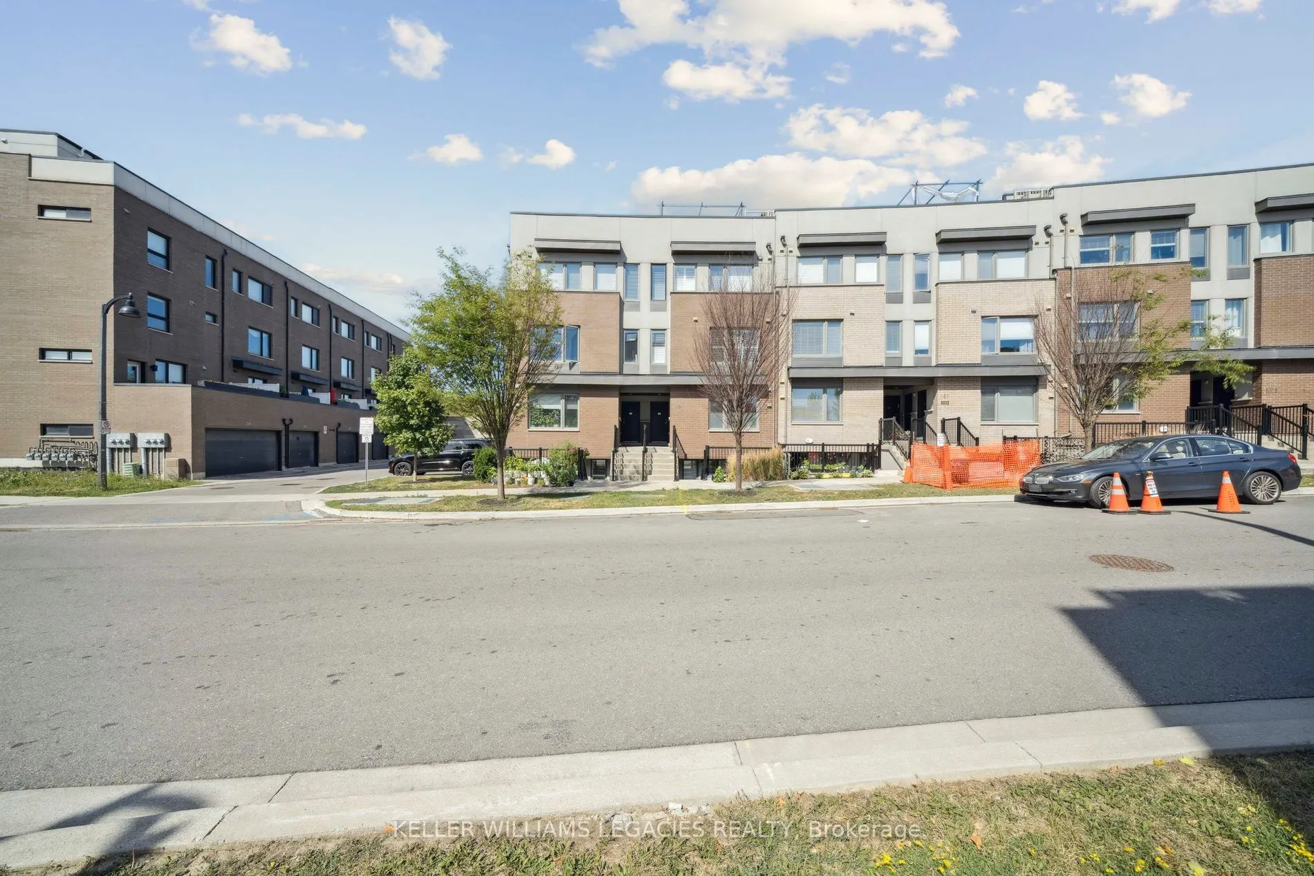 189 William Duncan Road, #6