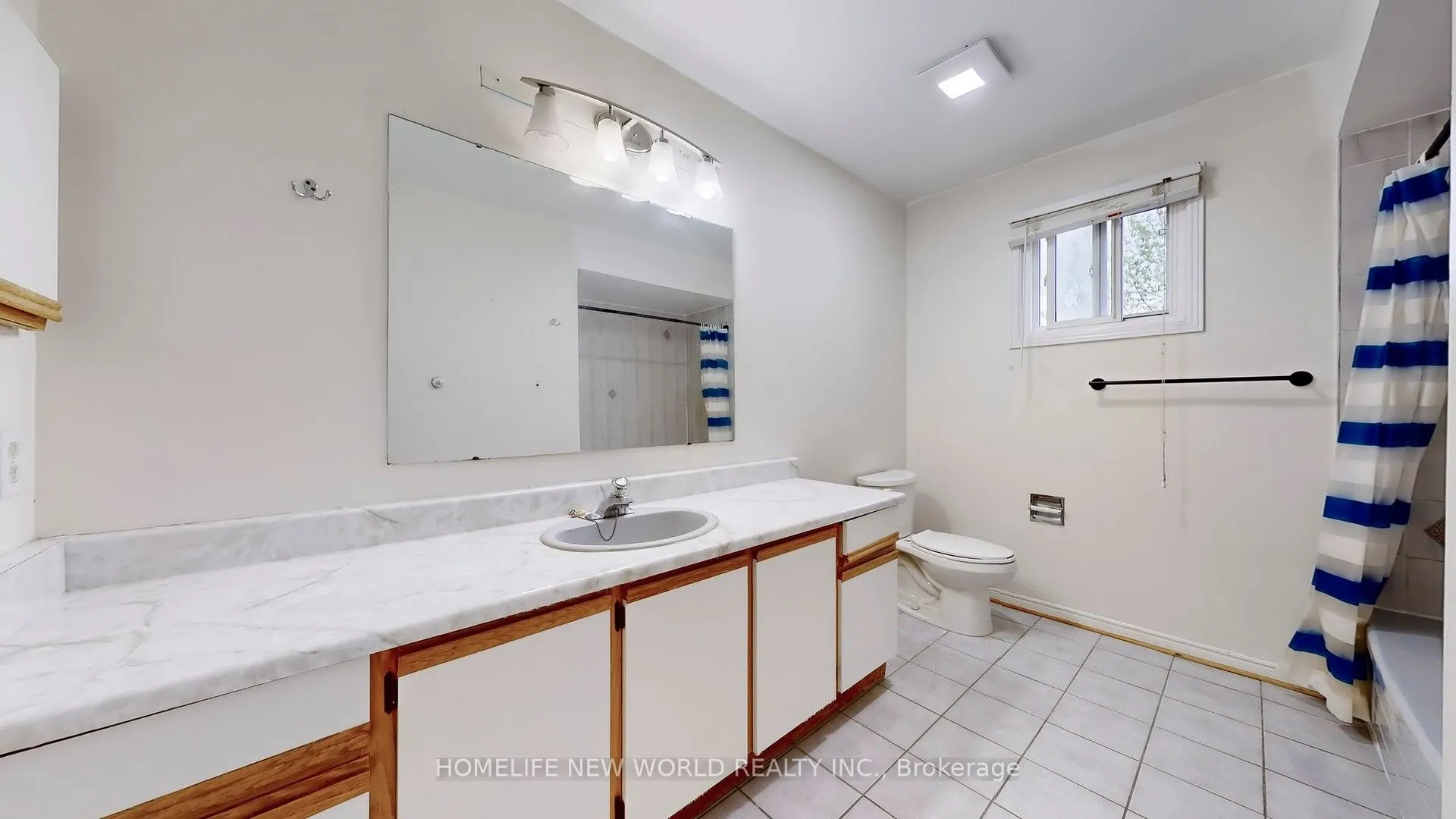 572 Nisbet Court