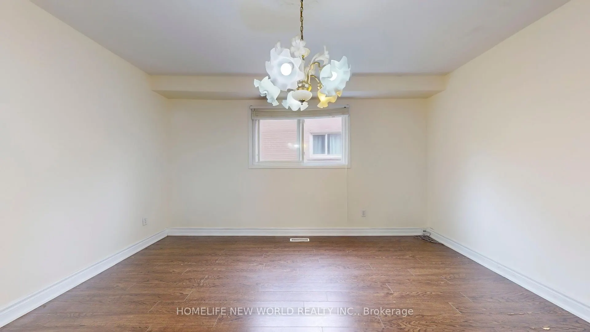 572 Nisbet Court