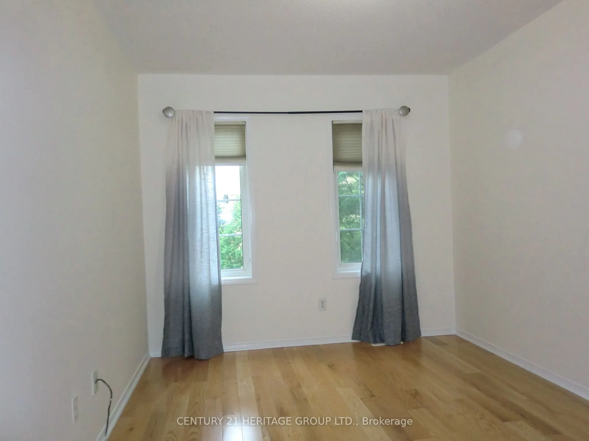 32 Leitch Avenue