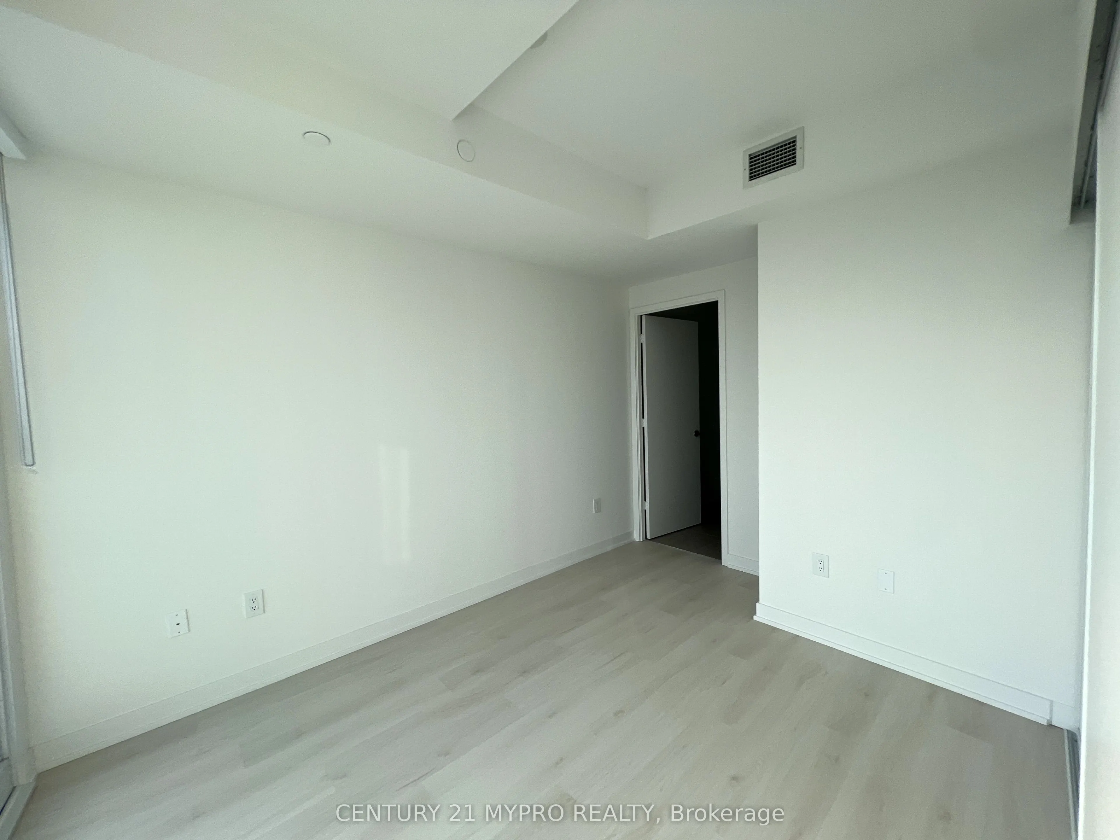 3900 Confederation Parkway, #3404
