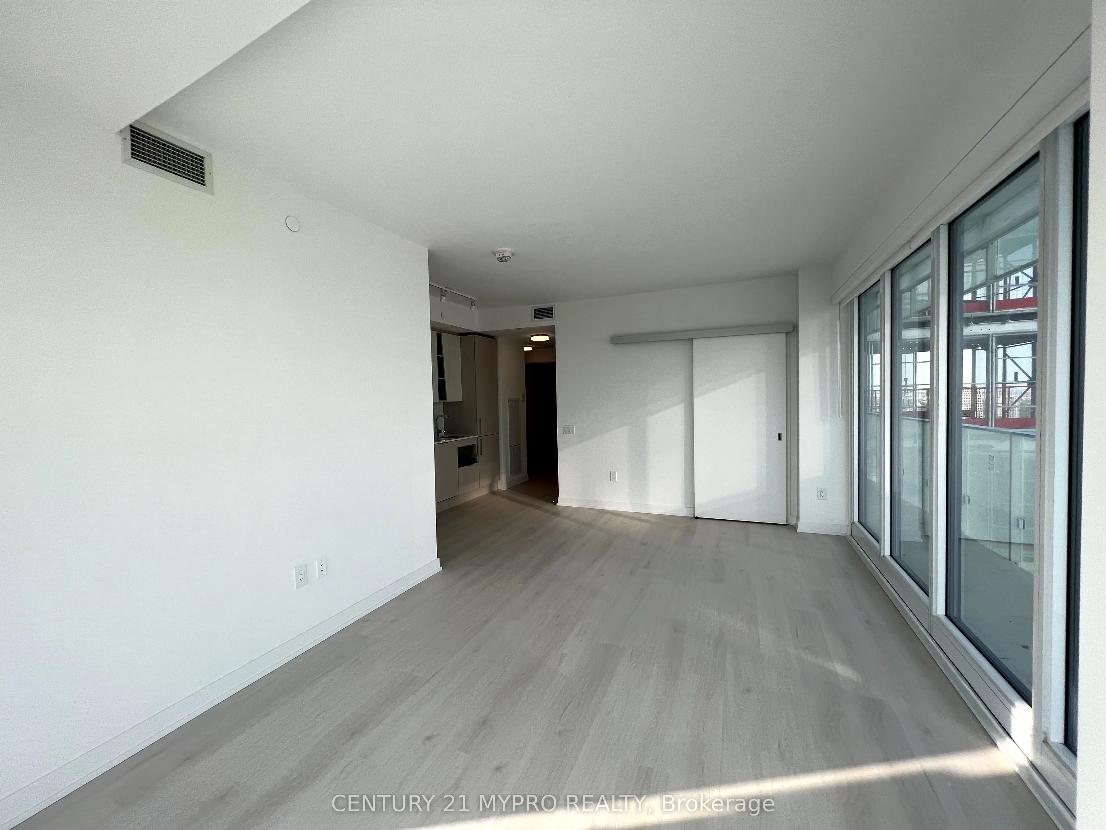 3900 Confederation Parkway, #3404
