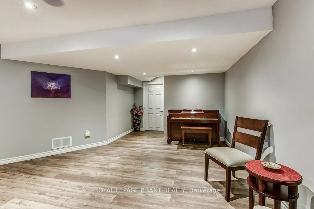 35 Dredge Court