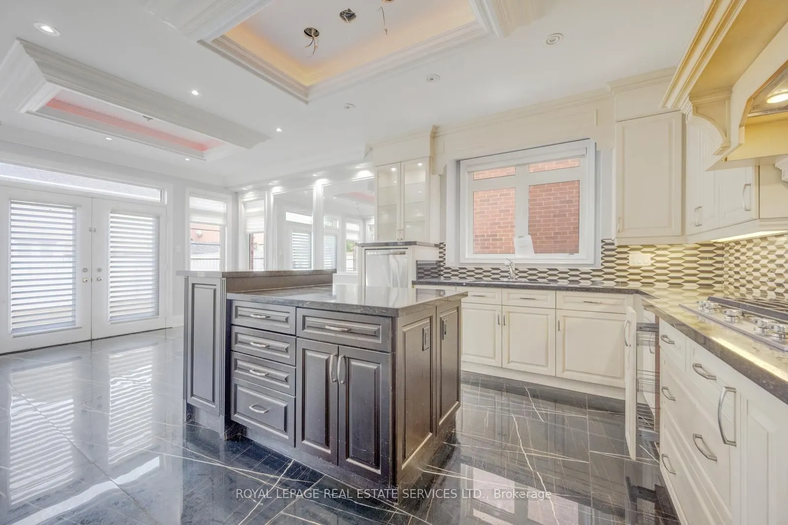 2 Riverstone Drive