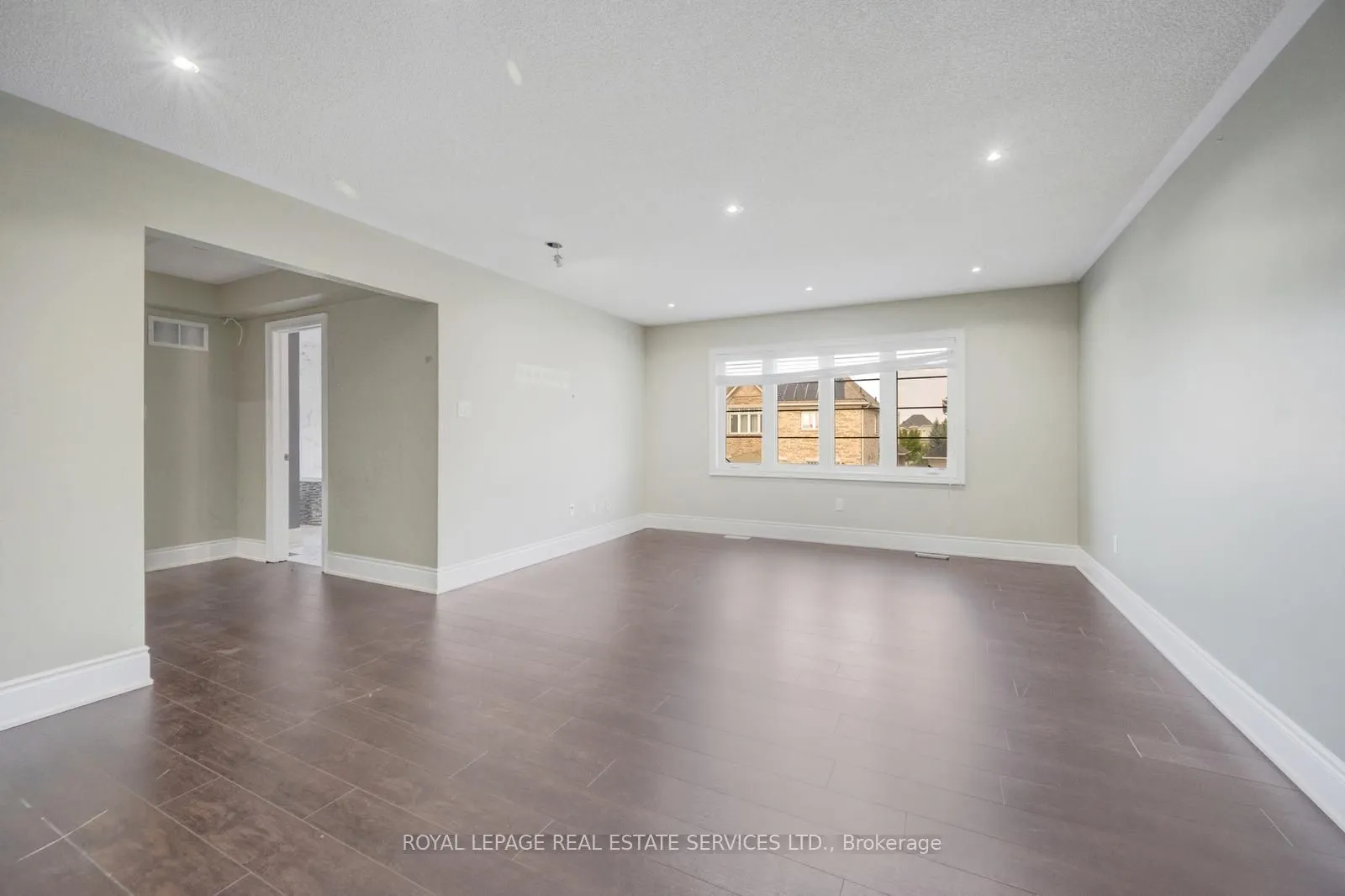 2 Riverstone Drive