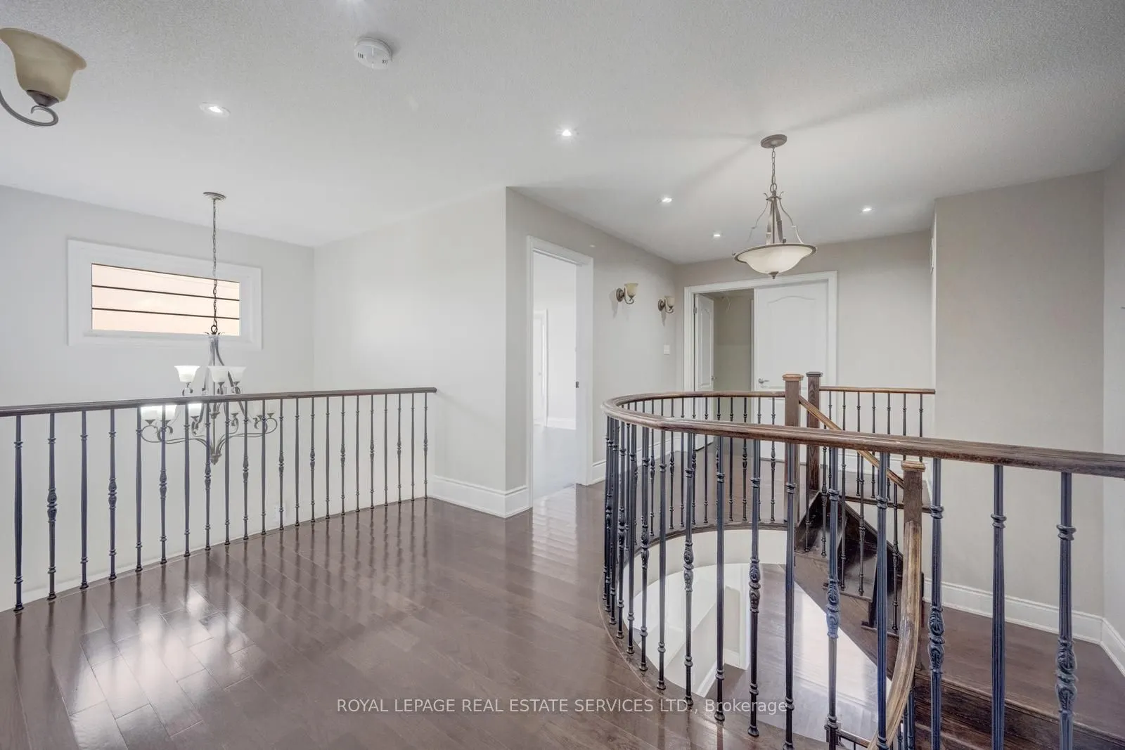 2 Riverstone Drive