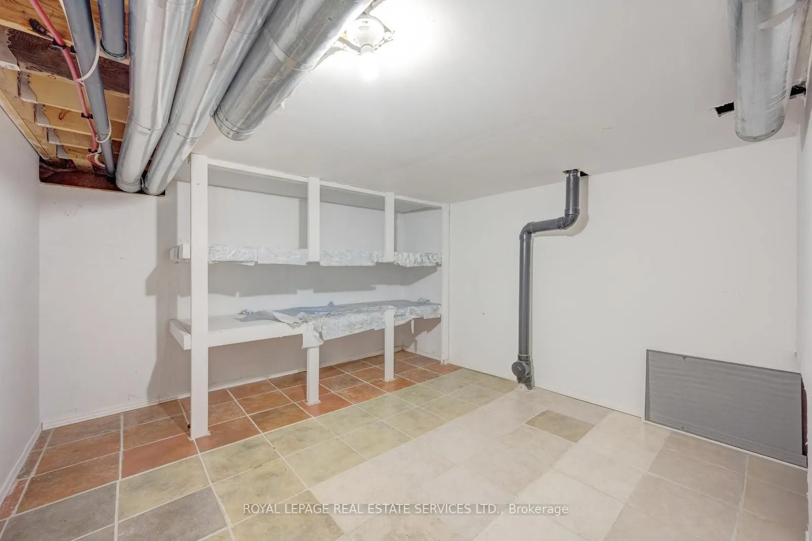 2 Riverstone Drive