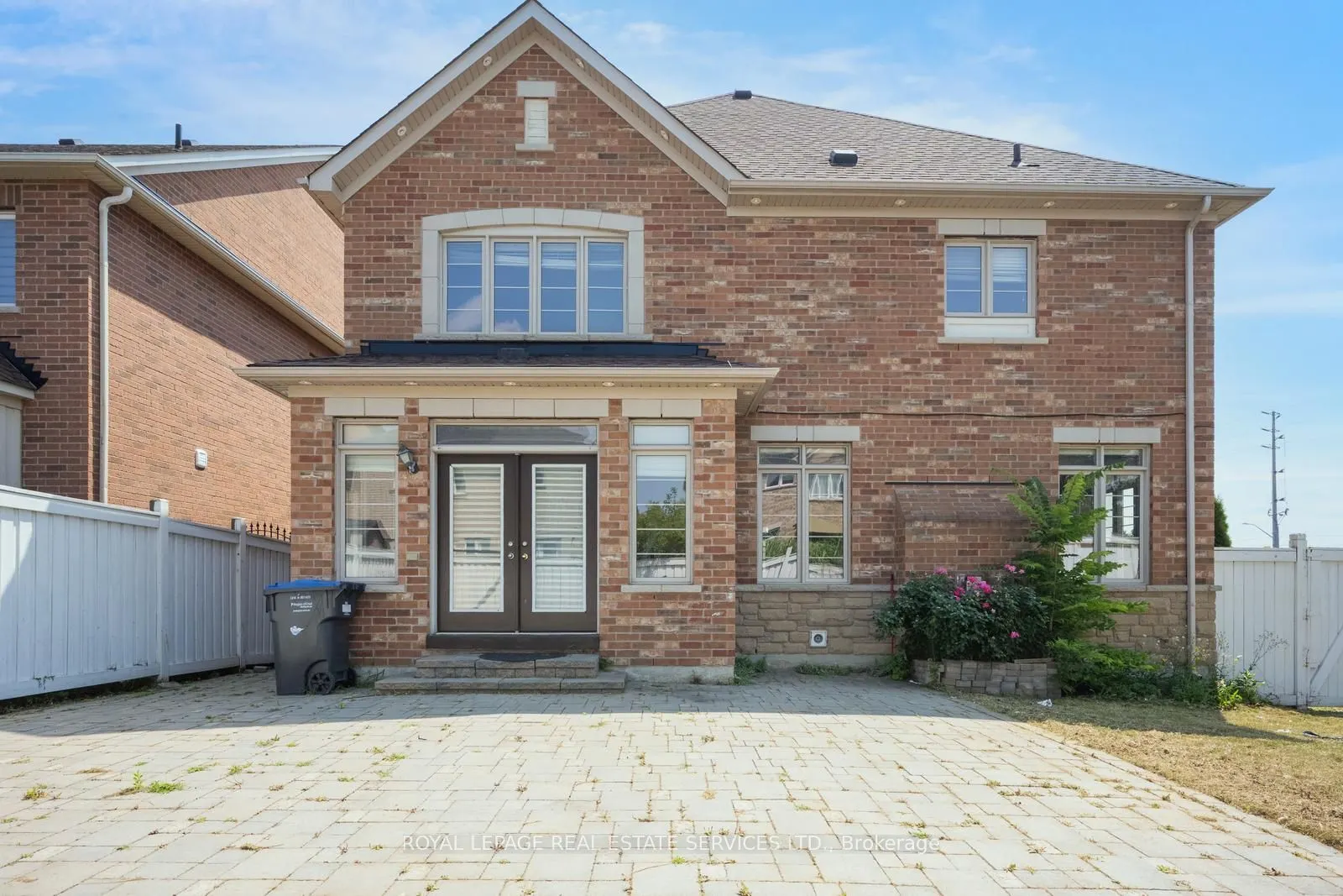 2 Riverstone Drive