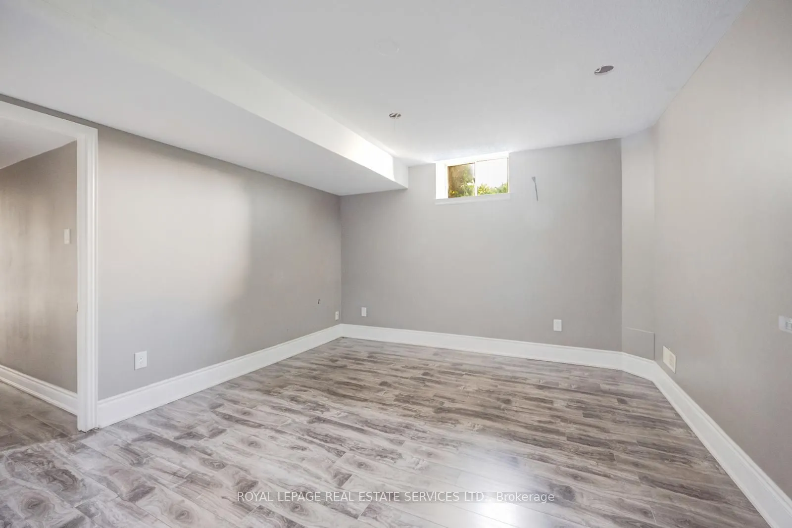 2 Riverstone Drive