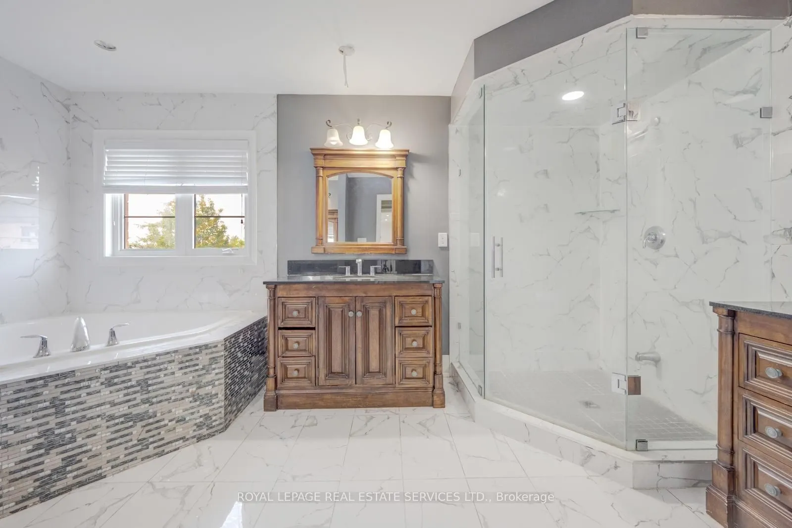 2 Riverstone Drive