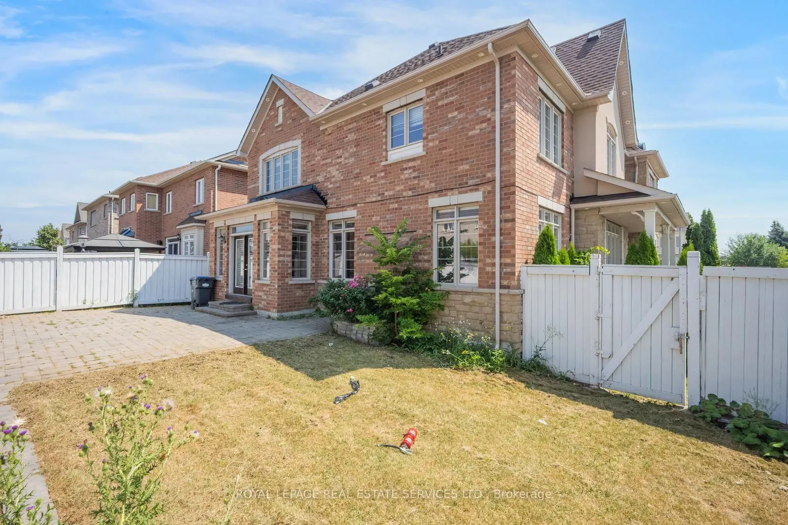 2 Riverstone Drive