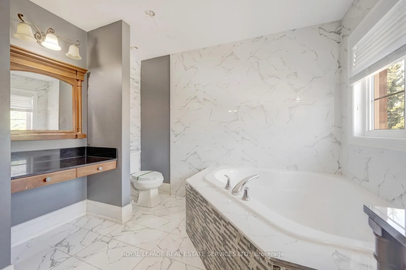 2 Riverstone Drive