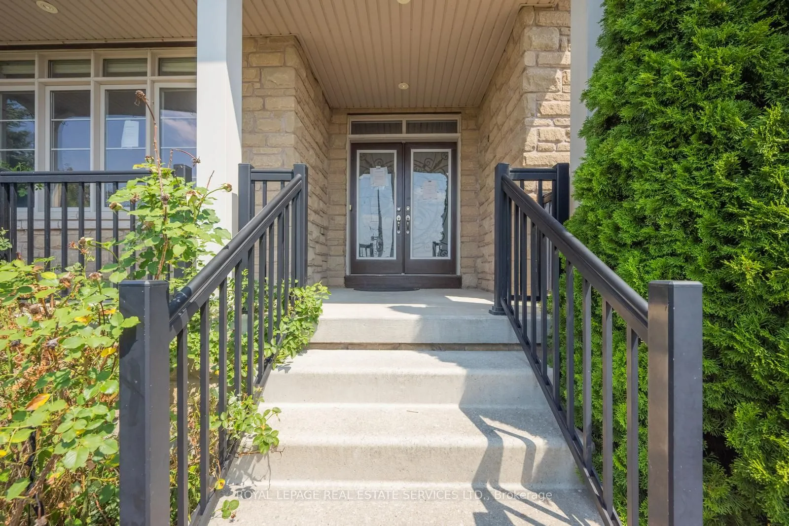 2 Riverstone Drive