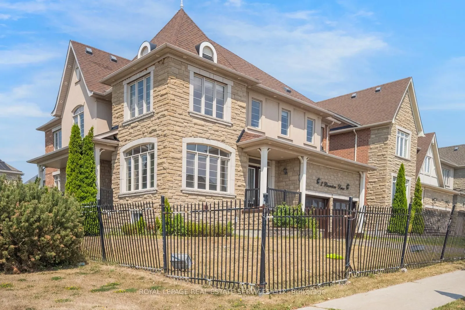 2 Riverstone Drive