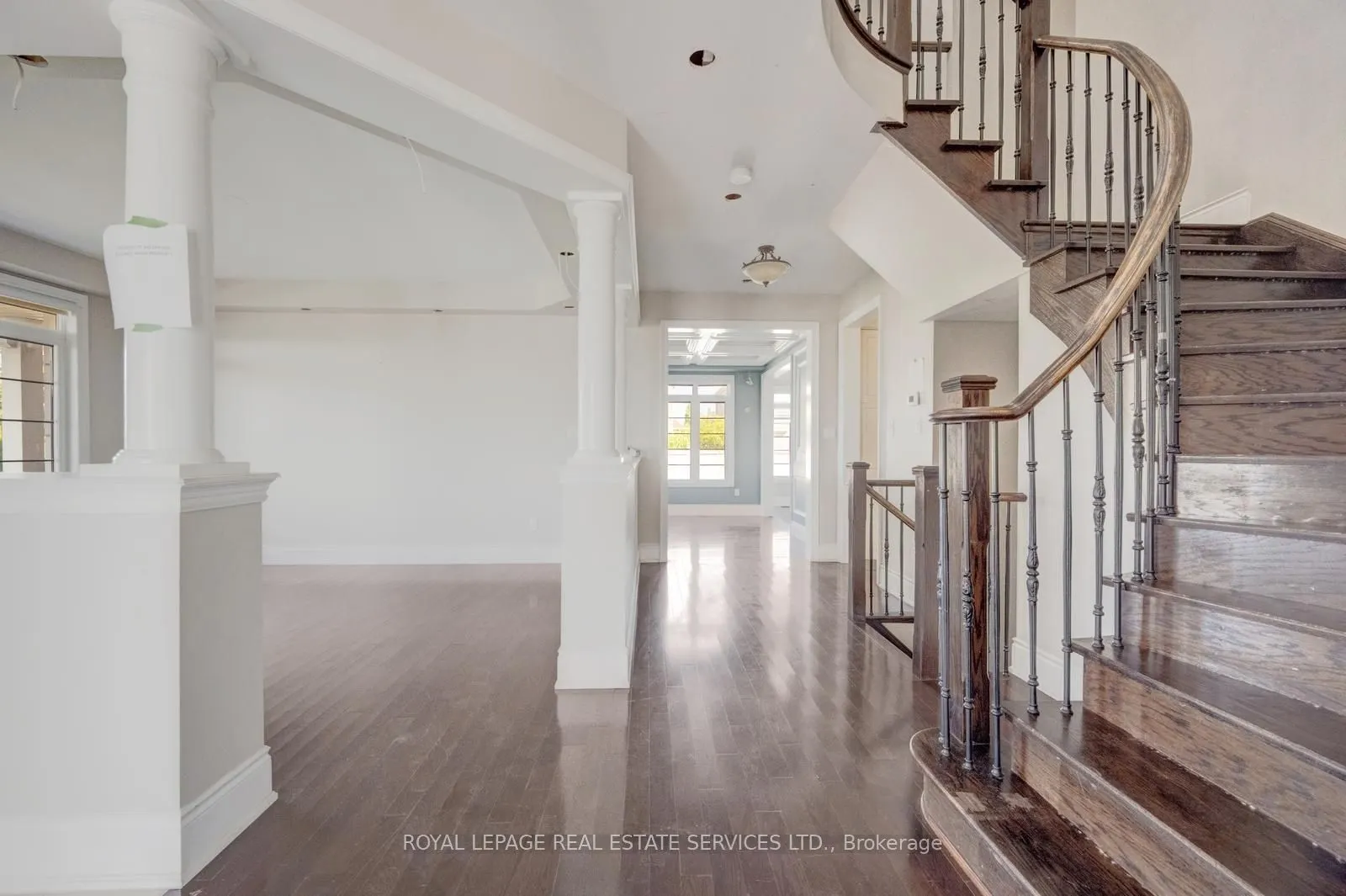2 Riverstone Drive