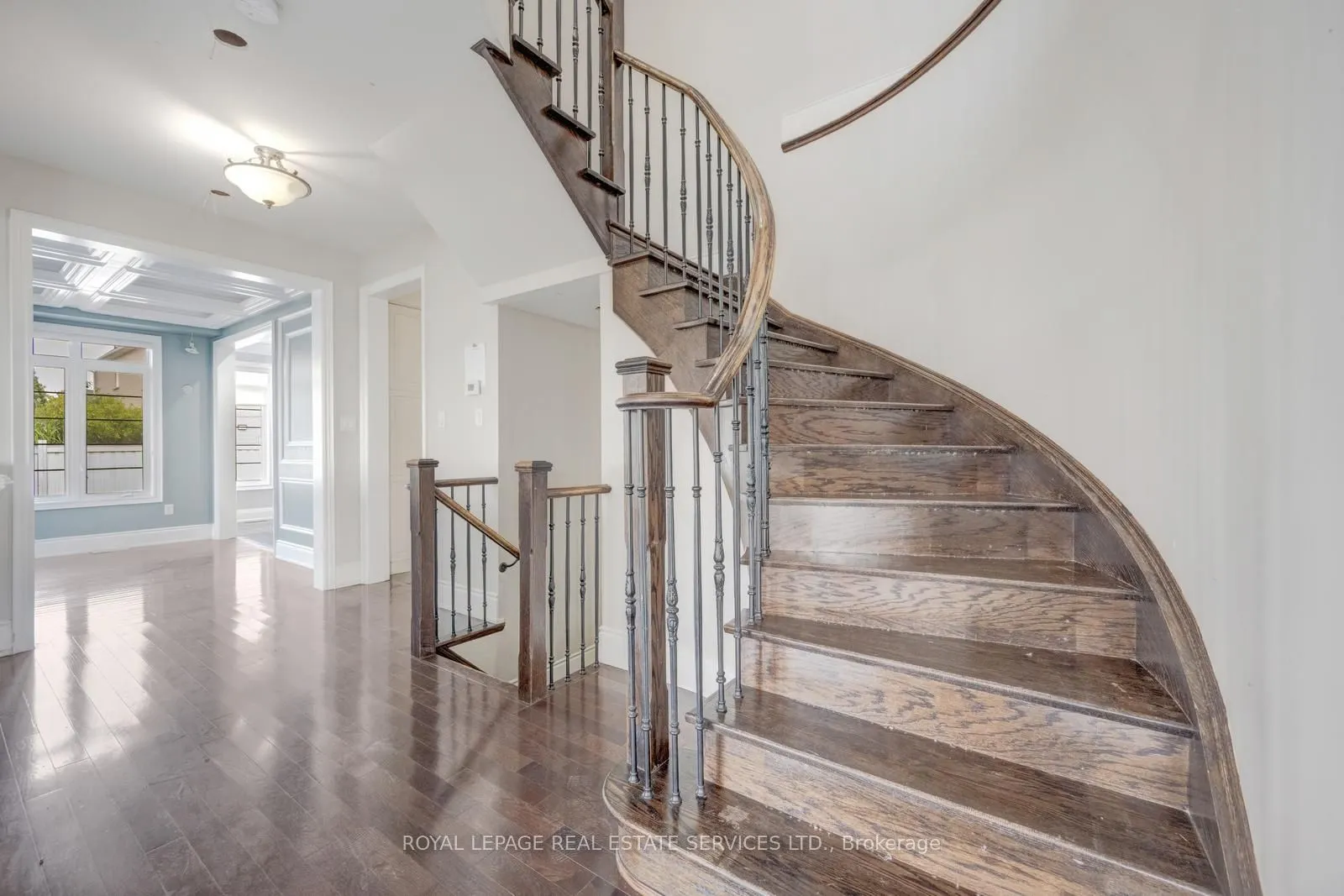 2 Riverstone Drive