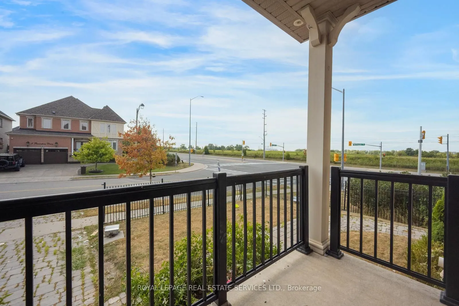 2 Riverstone Drive