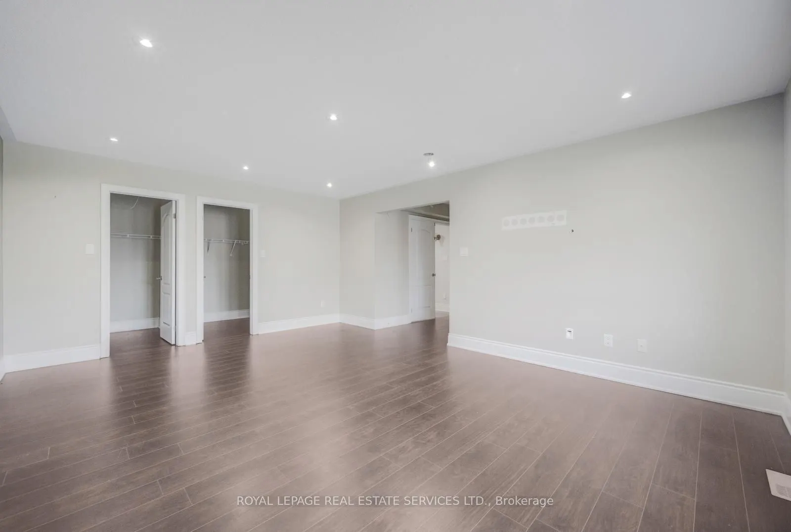 2 Riverstone Drive