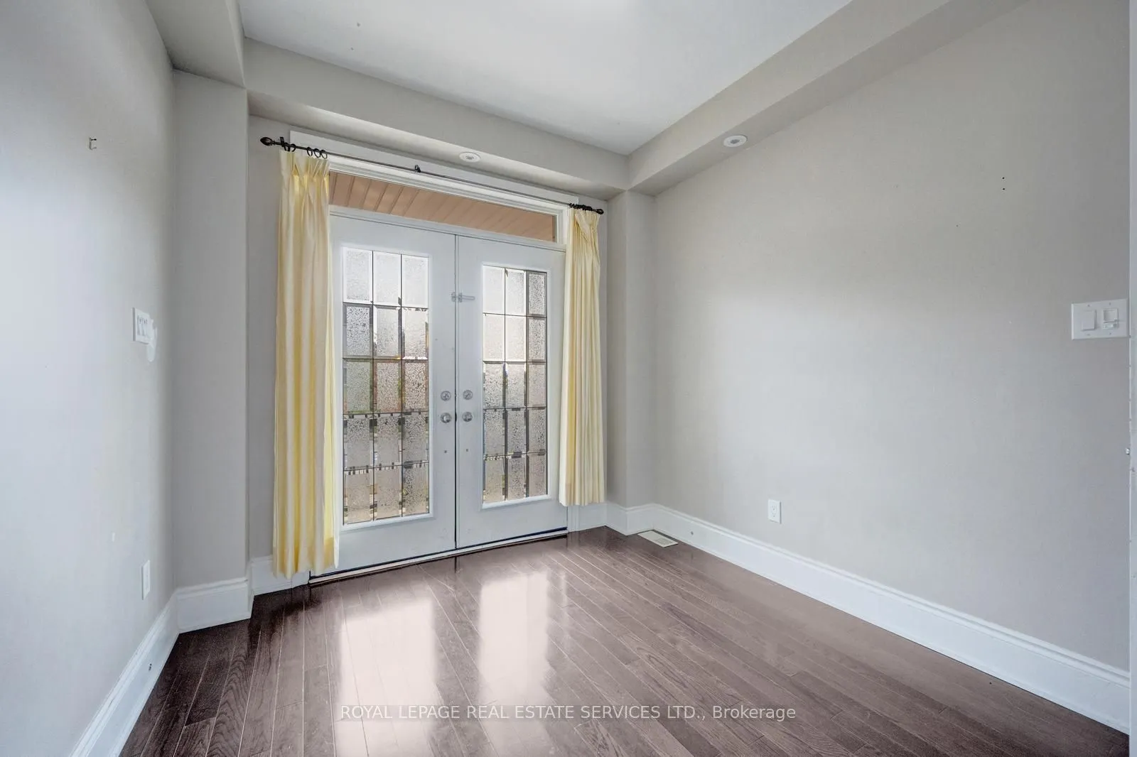 2 Riverstone Drive