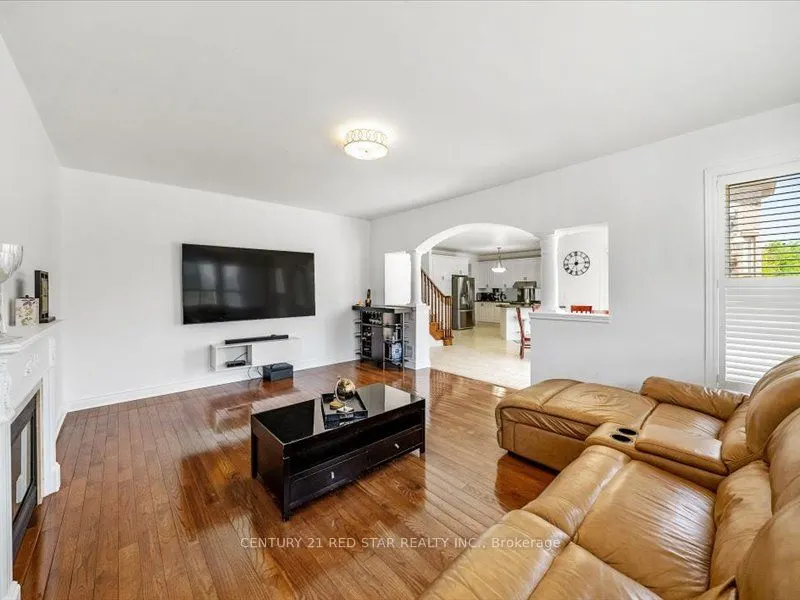 31 Eiffel Boulevard