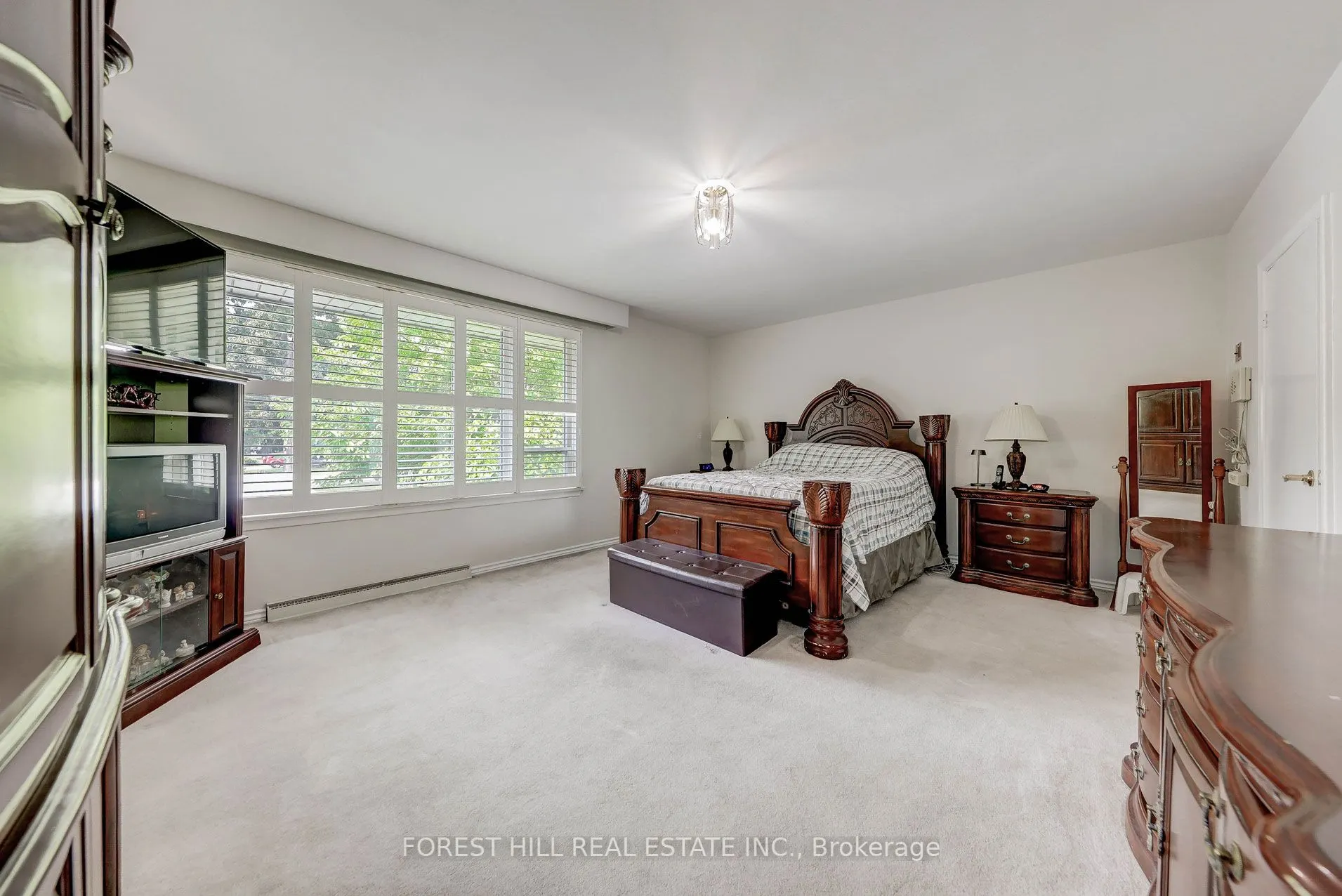 89 Portage Avenue