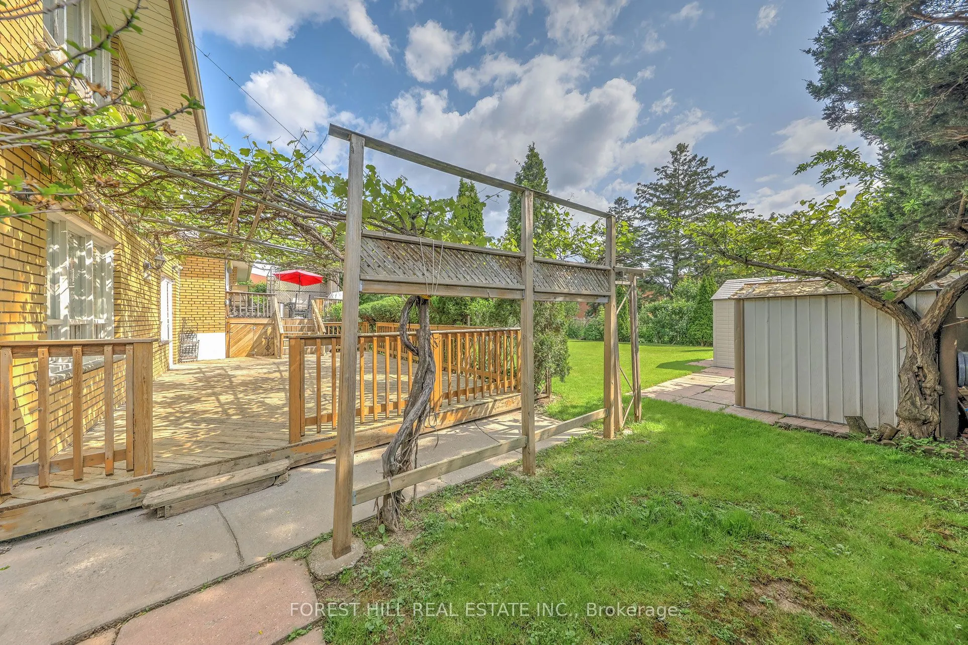 89 Portage Avenue