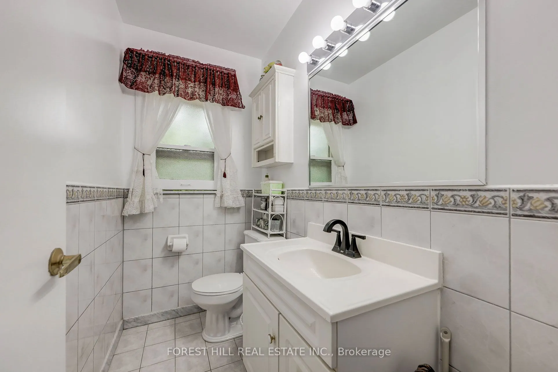 89 Portage Avenue
