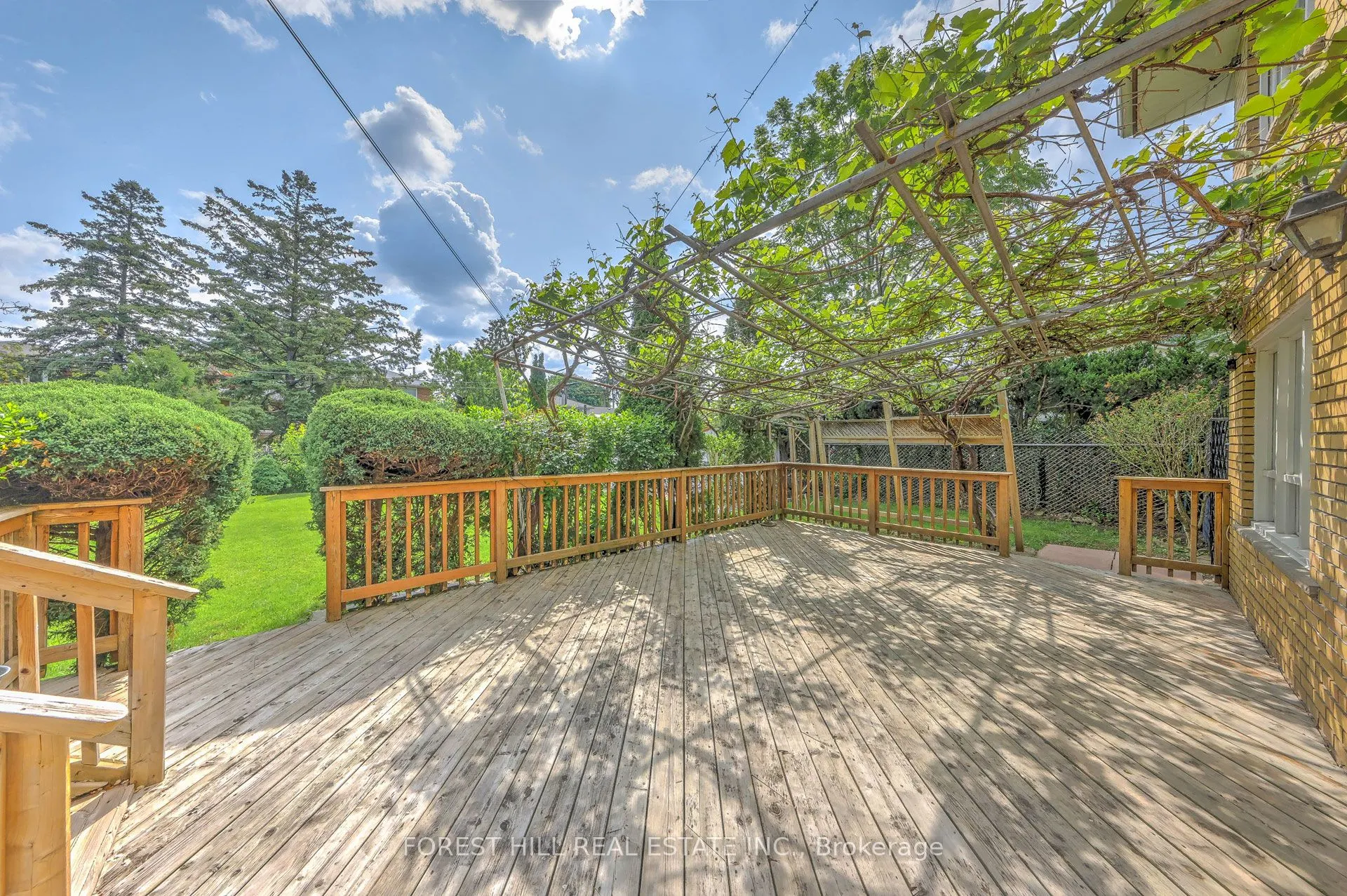 89 Portage Avenue