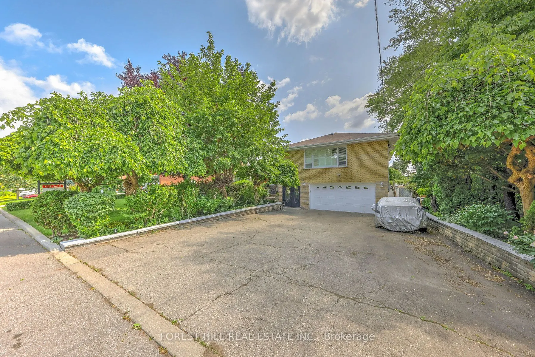 89 Portage Avenue