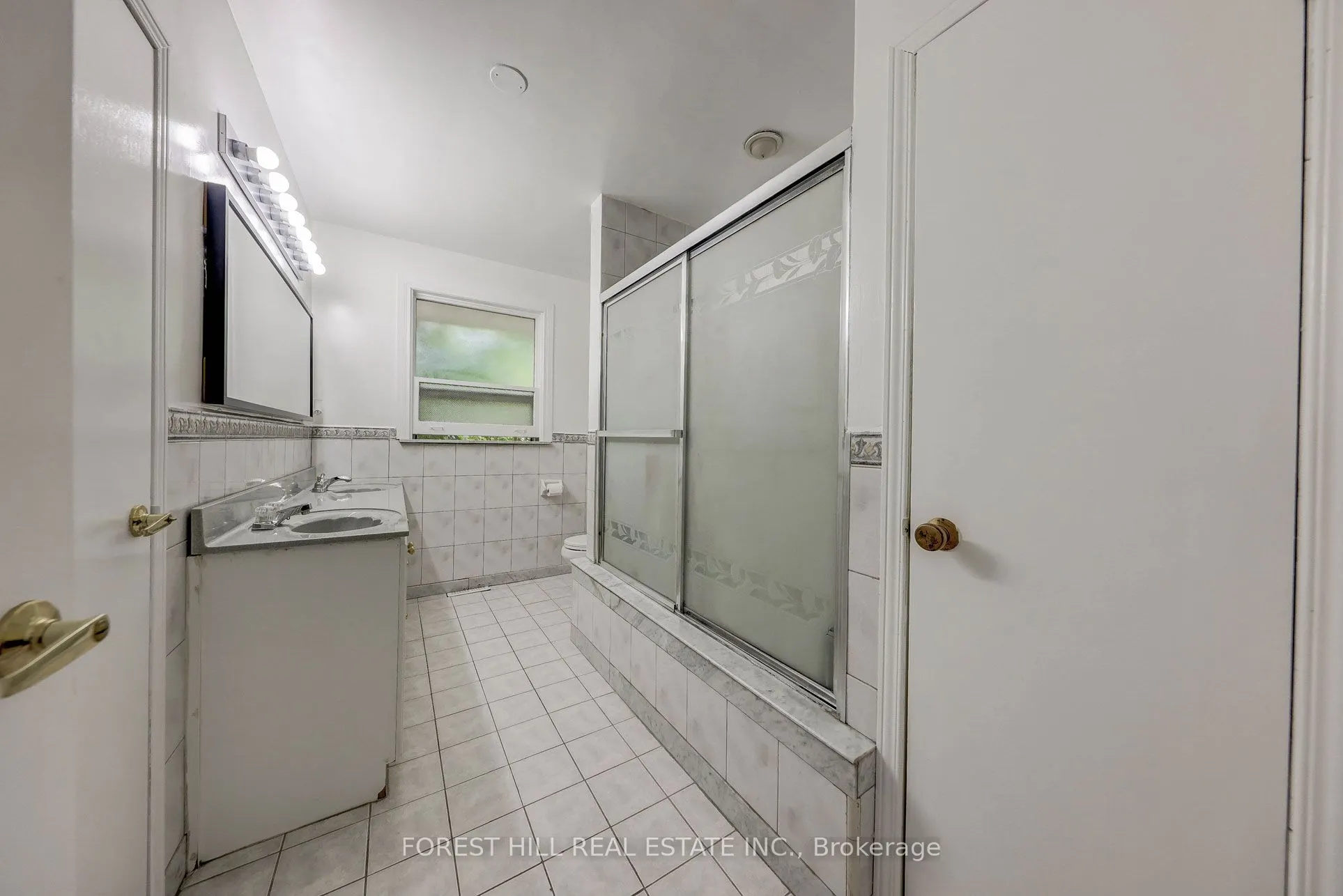 89 Portage Avenue