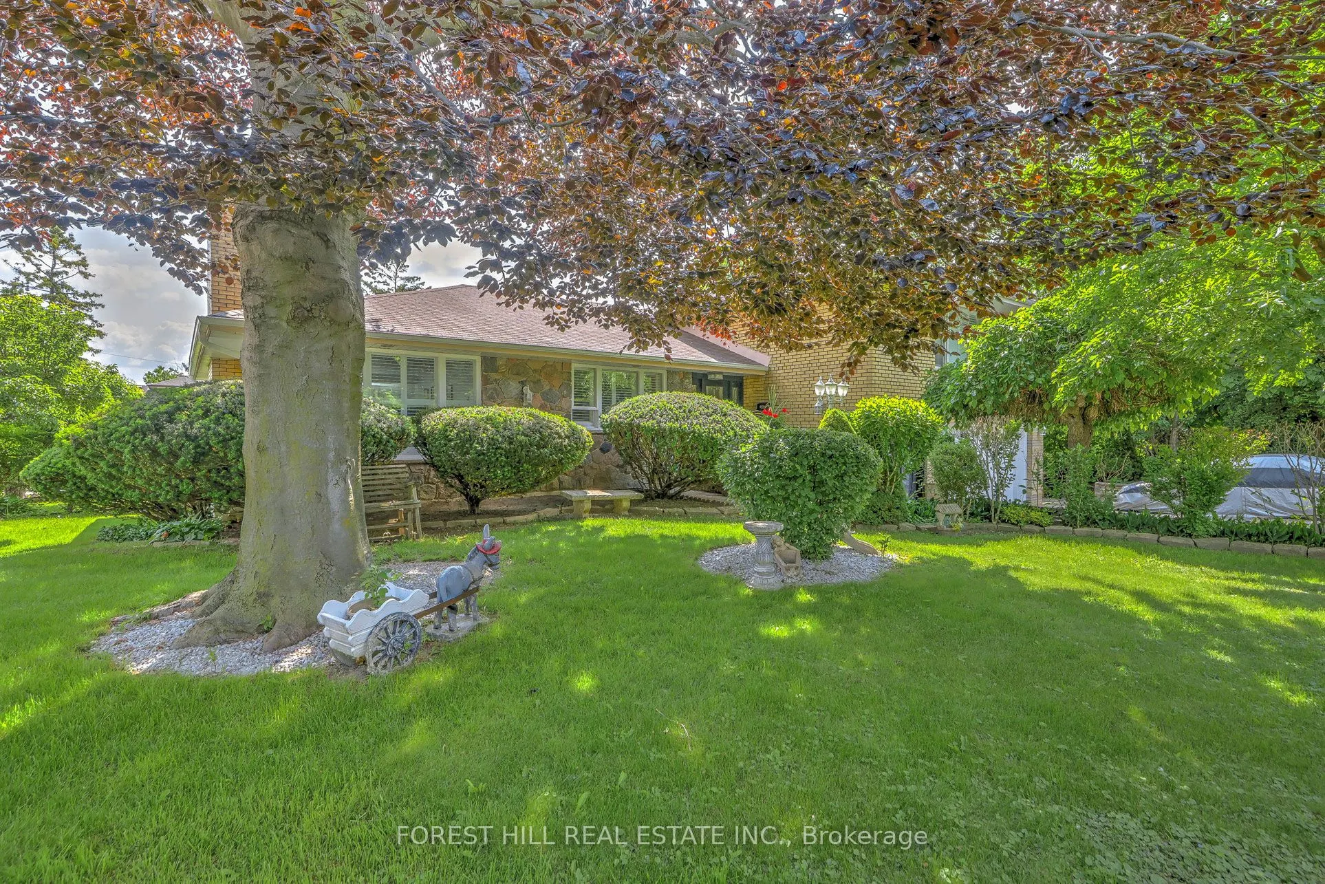 89 Portage Avenue