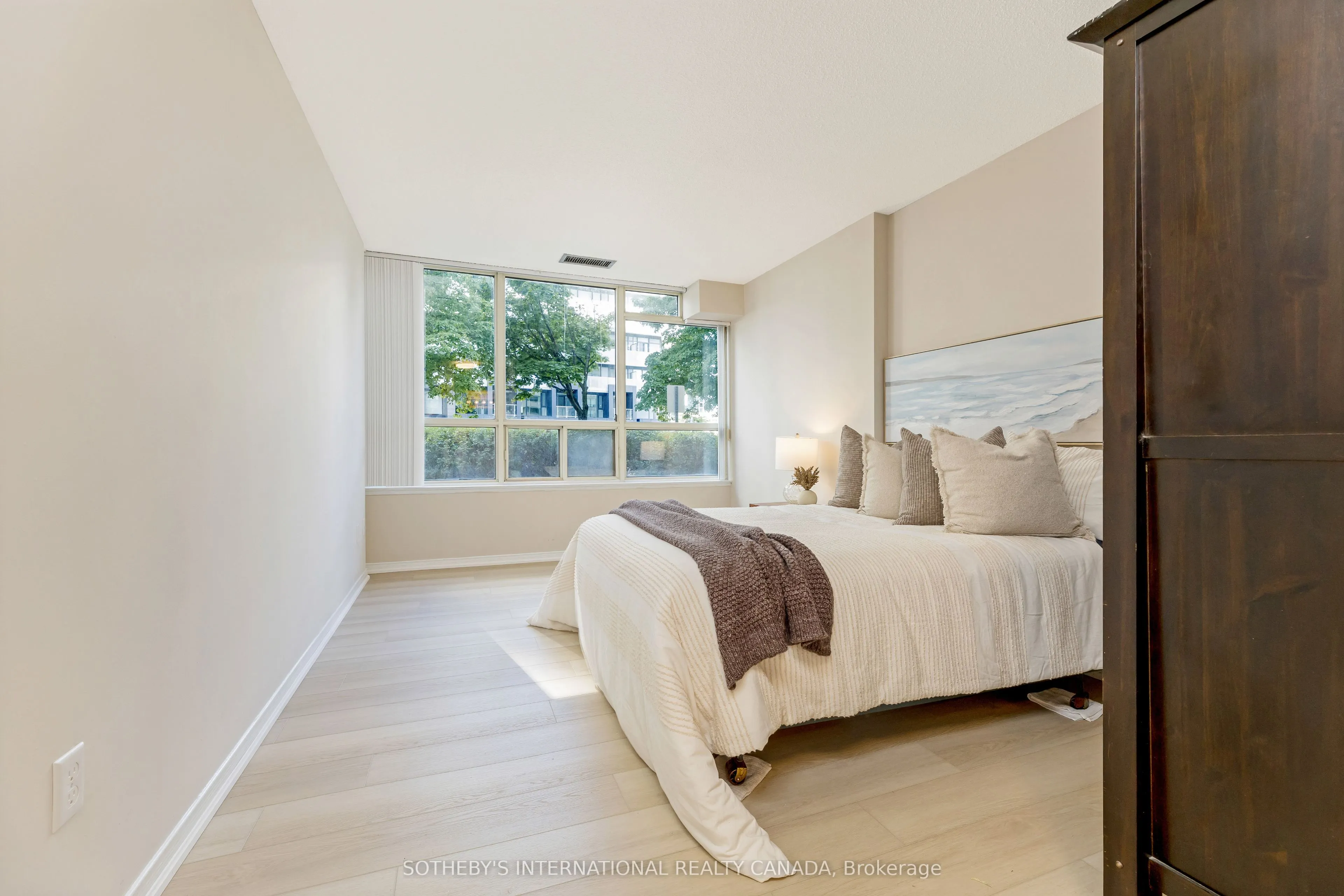 400 webb Drive, #103
