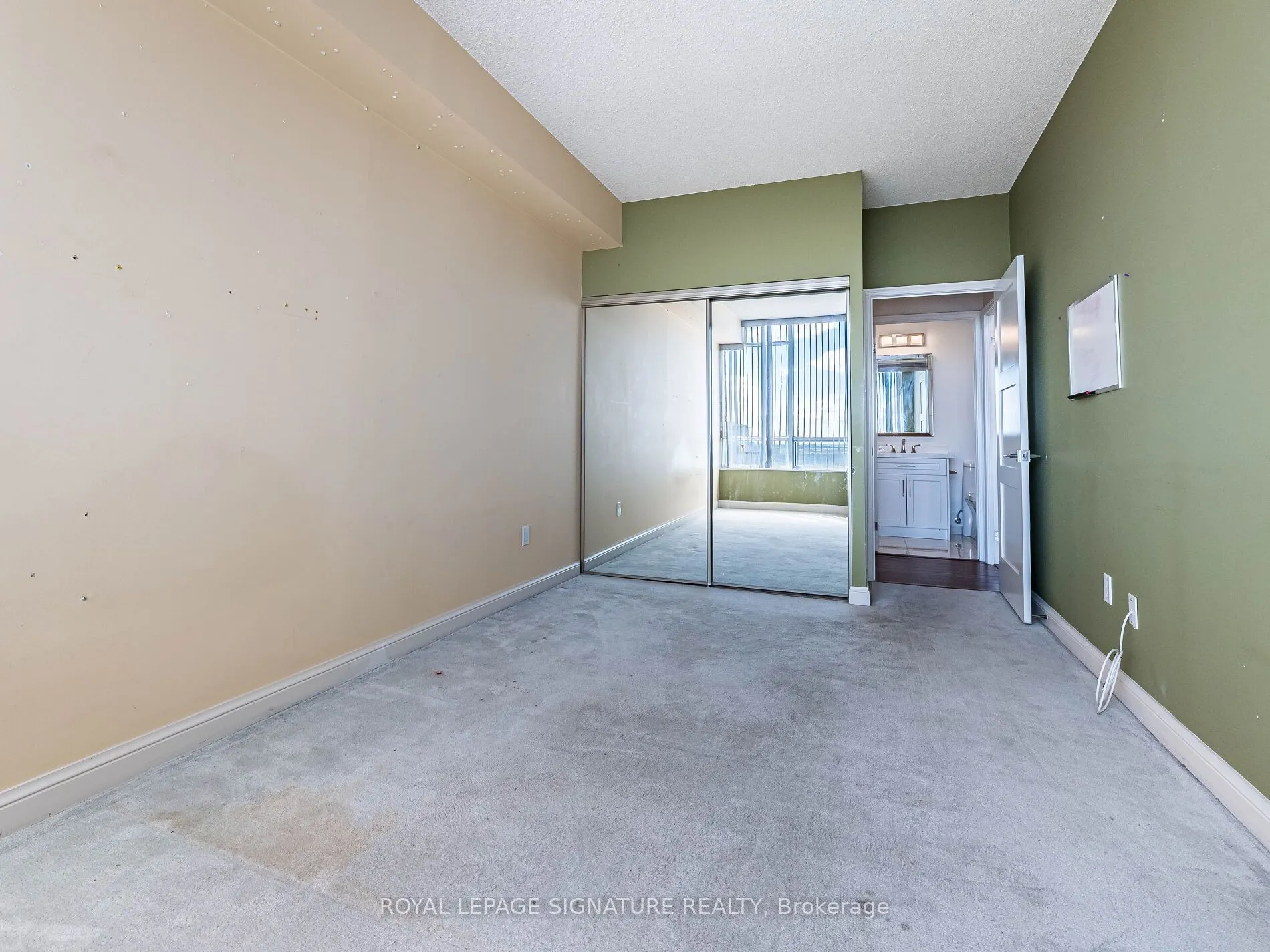 24 Hanover Road, #2204