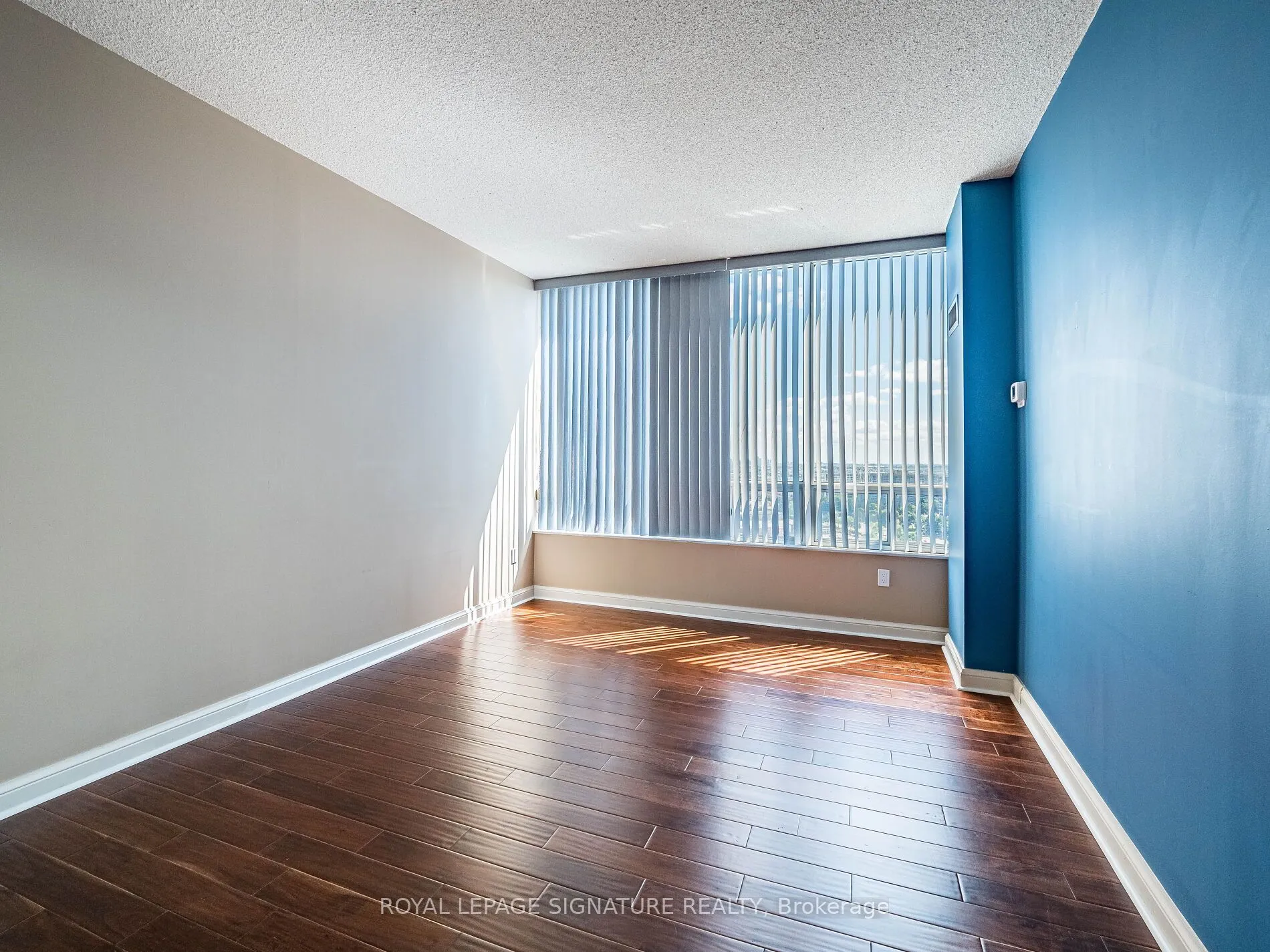 24 Hanover Road, #2204