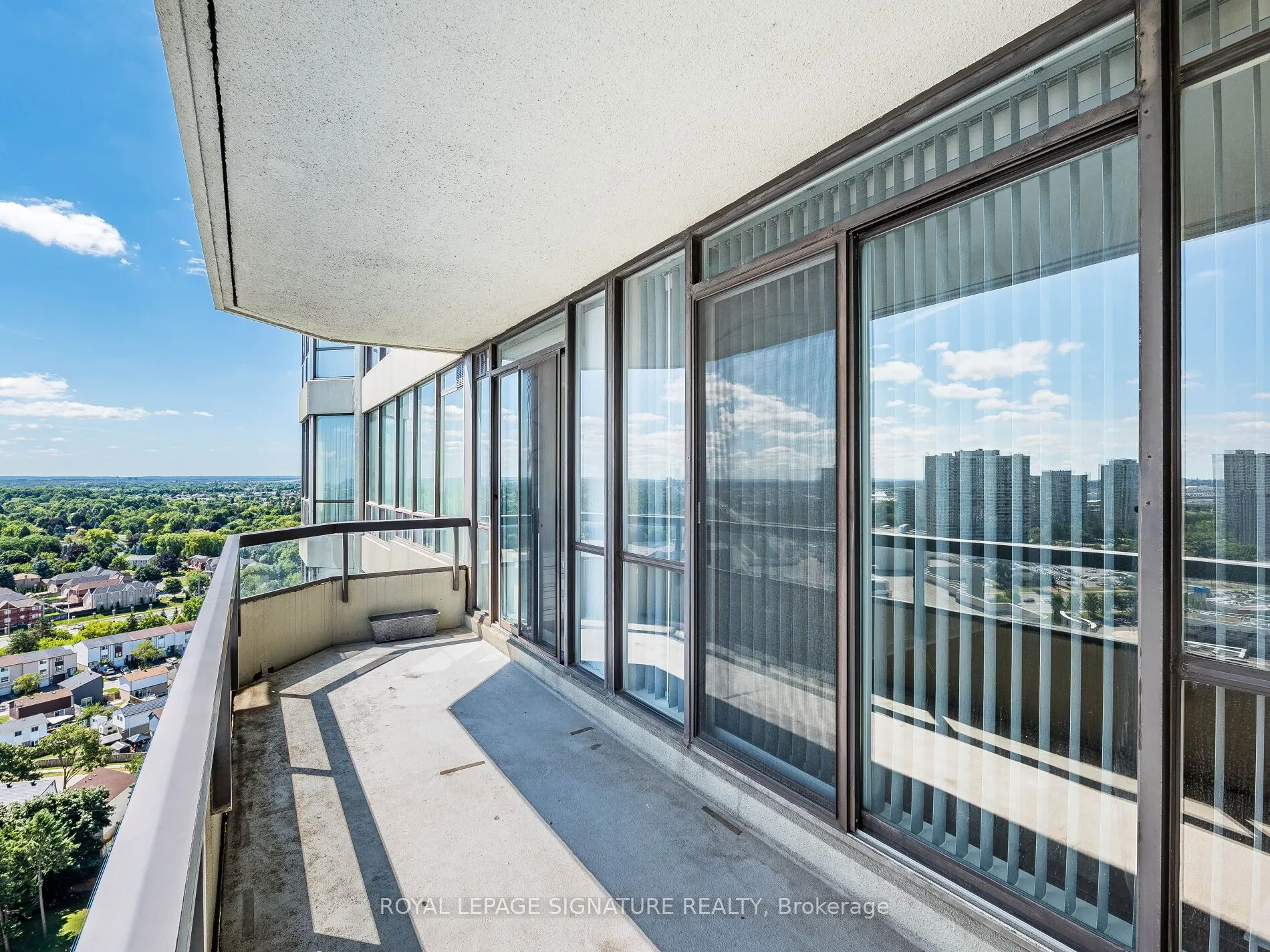 24 Hanover Road, #2204