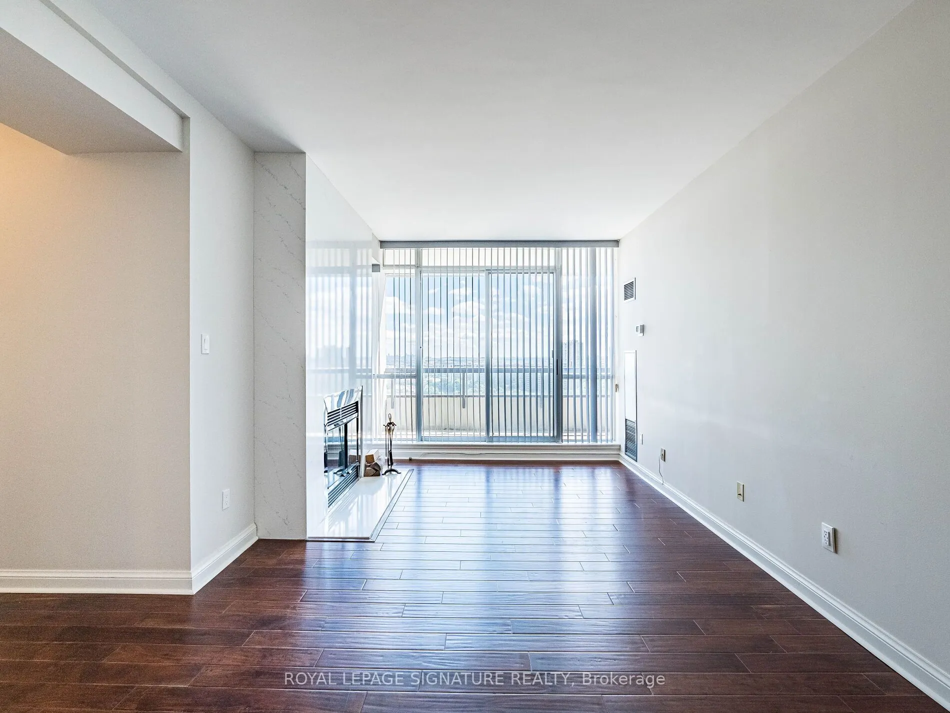 24 Hanover Road, #2204