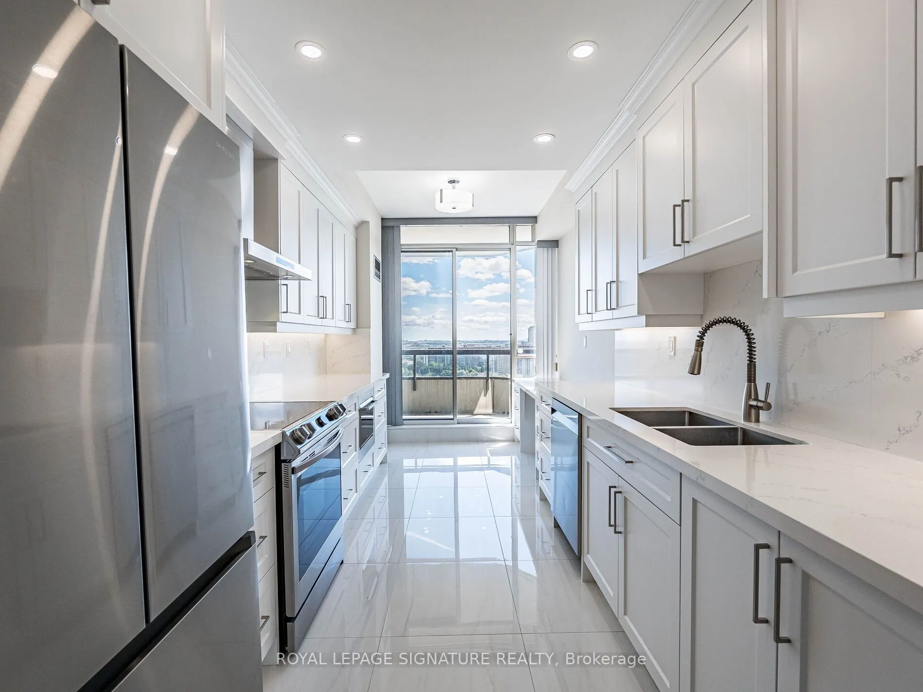 24 Hanover Road, #2204