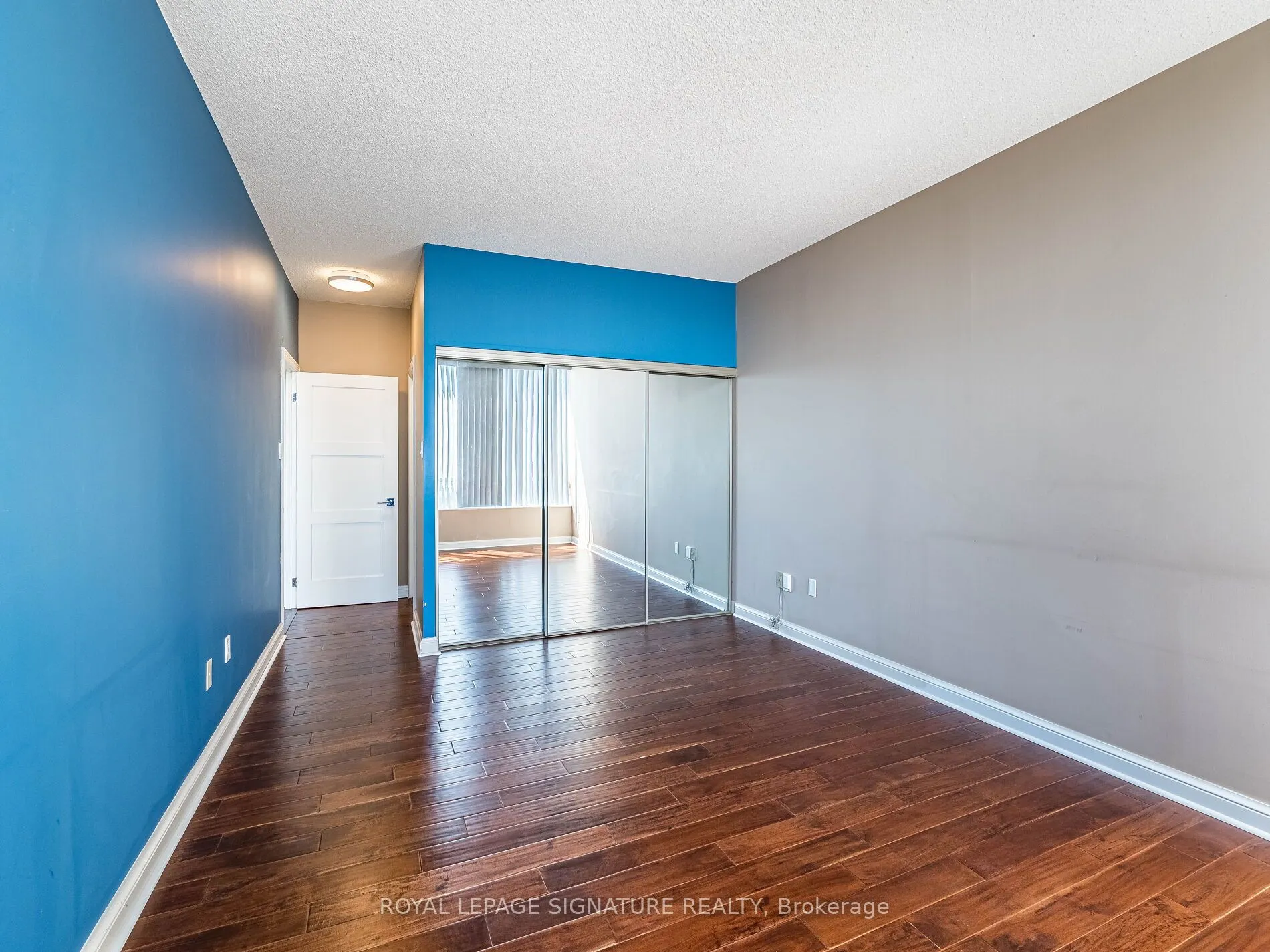 24 Hanover Road, #2204